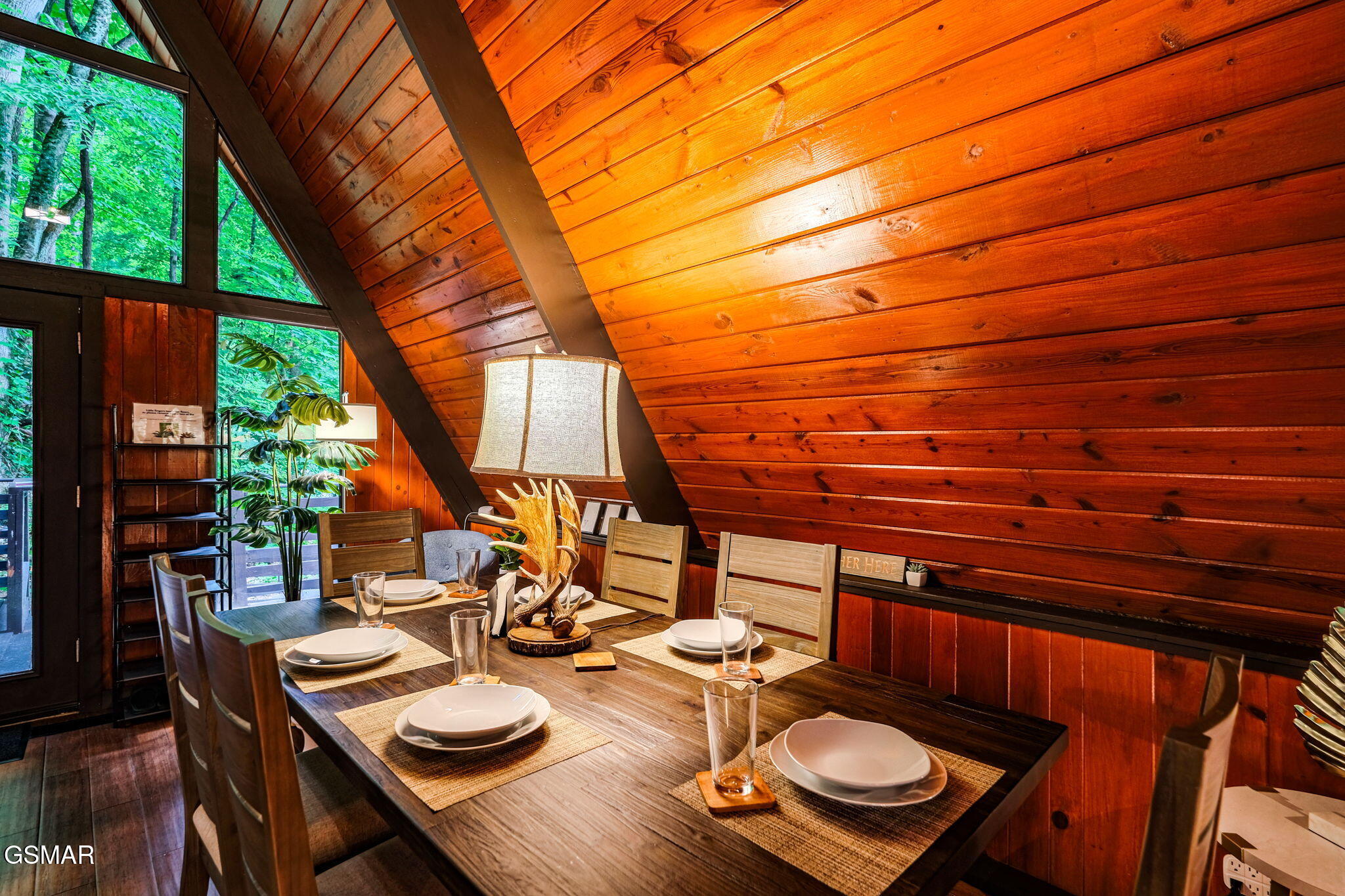 1121 Ski Mountain Road Road