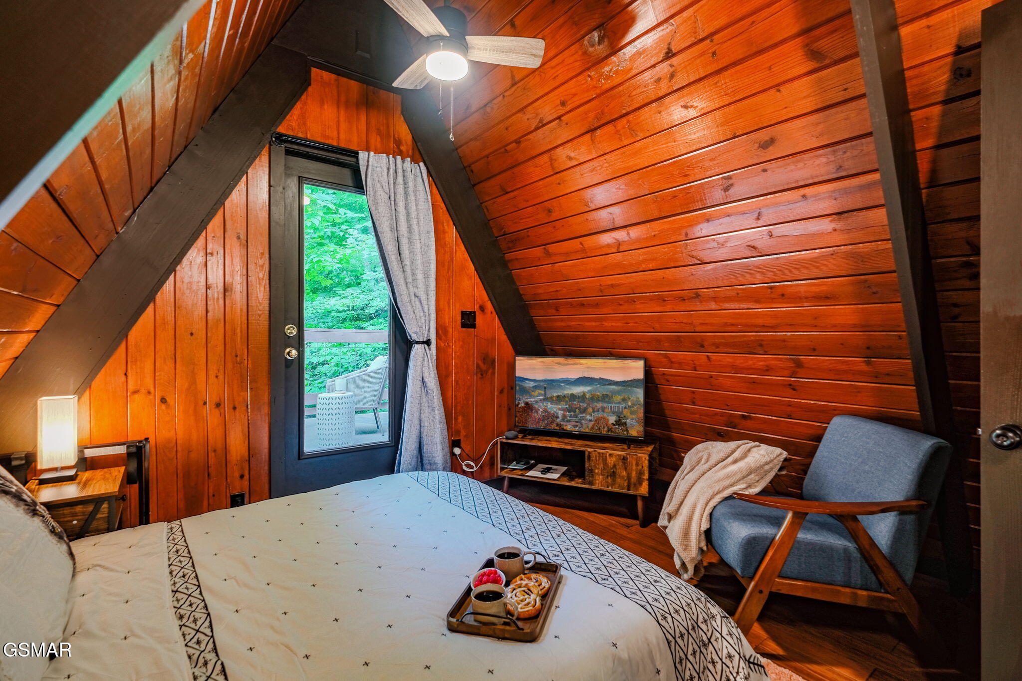 1121 Ski Mountain Road Road