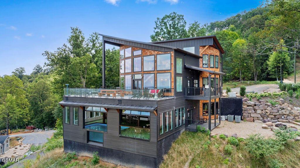2151 Seagle Hollow Road Road