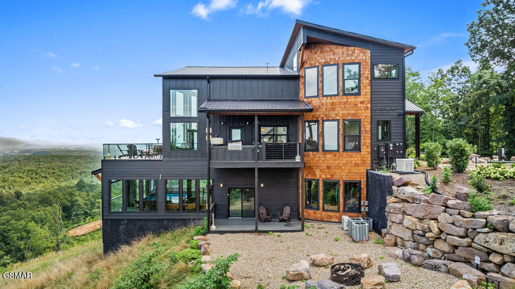 2151 Seagle Hollow Road Road