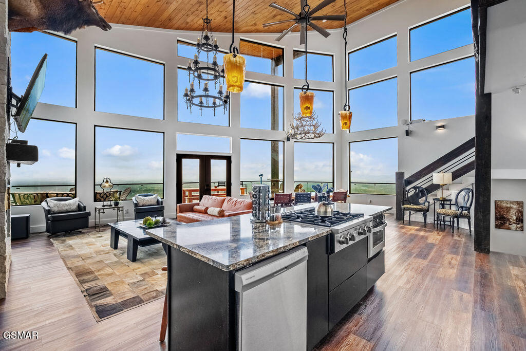 2151 Seagle Hollow Road Road