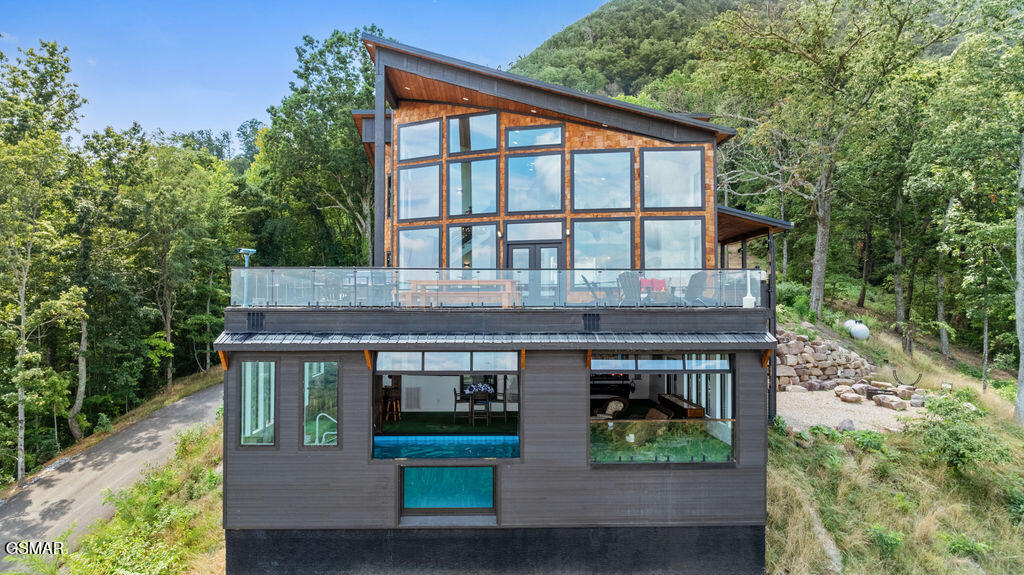 2151 Seagle Hollow Road Road