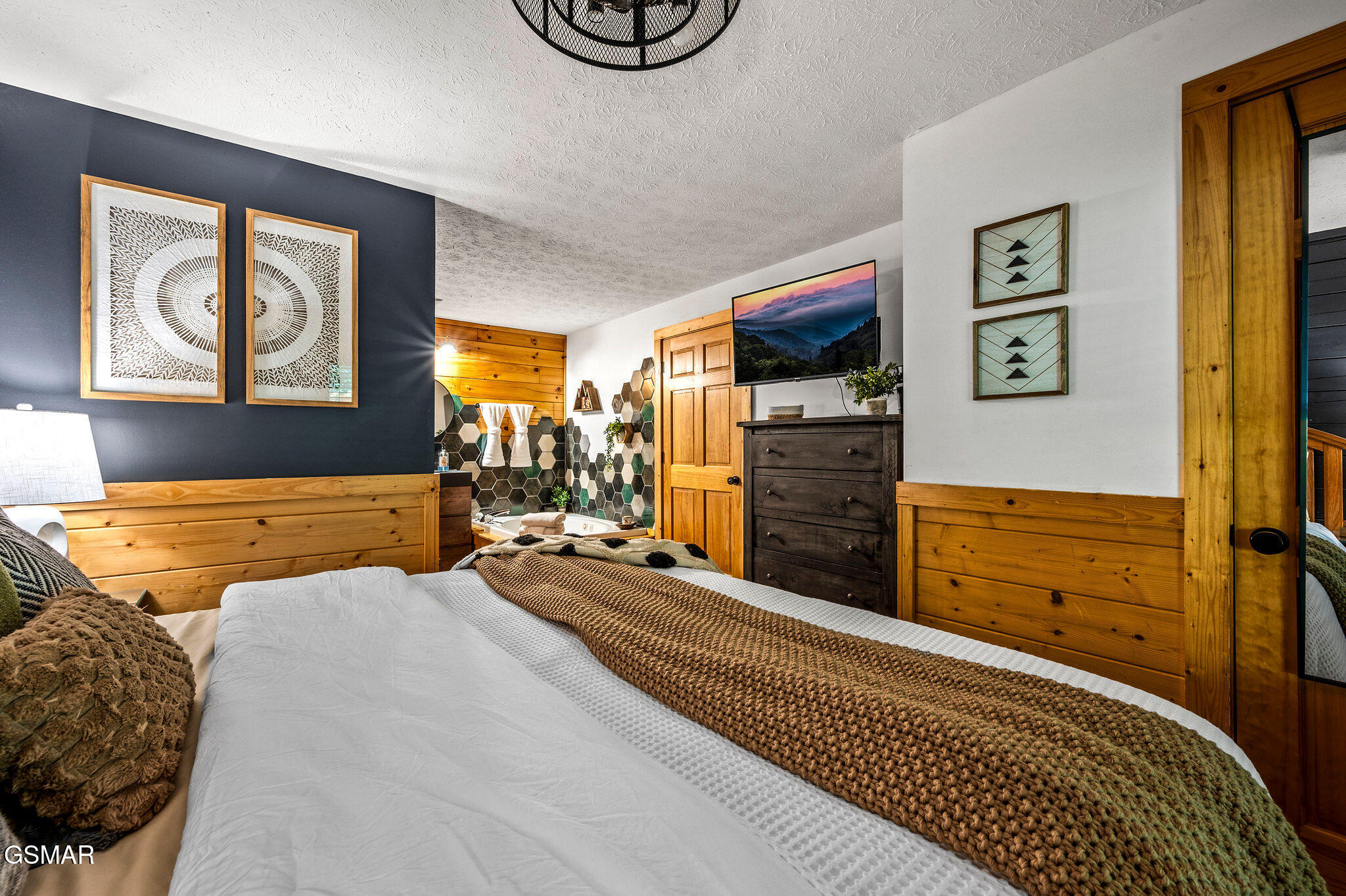 707 Poplar Falls Way