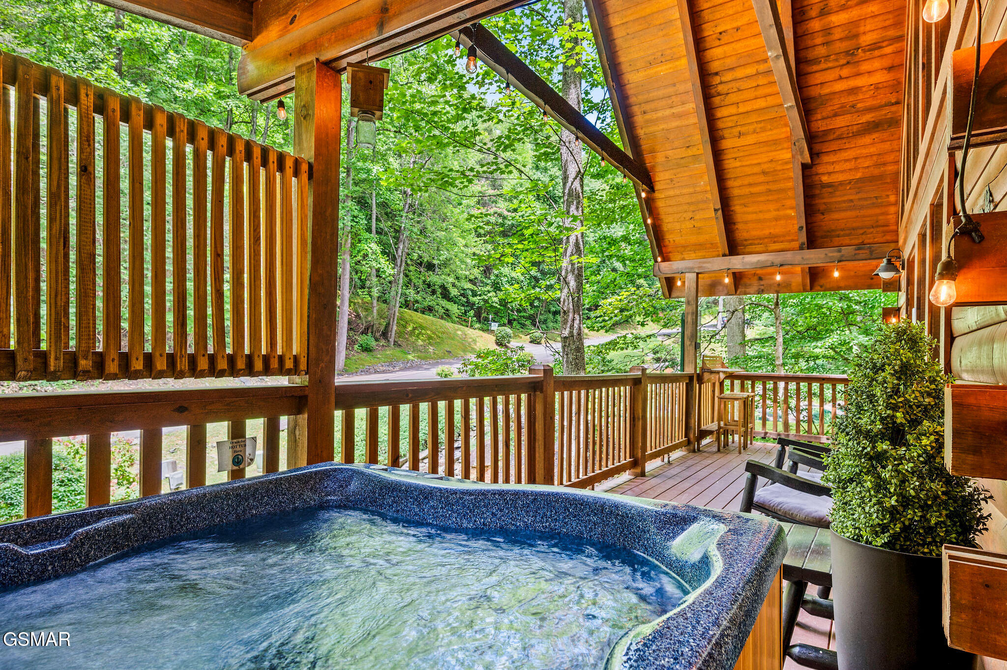 707 Poplar Falls Way