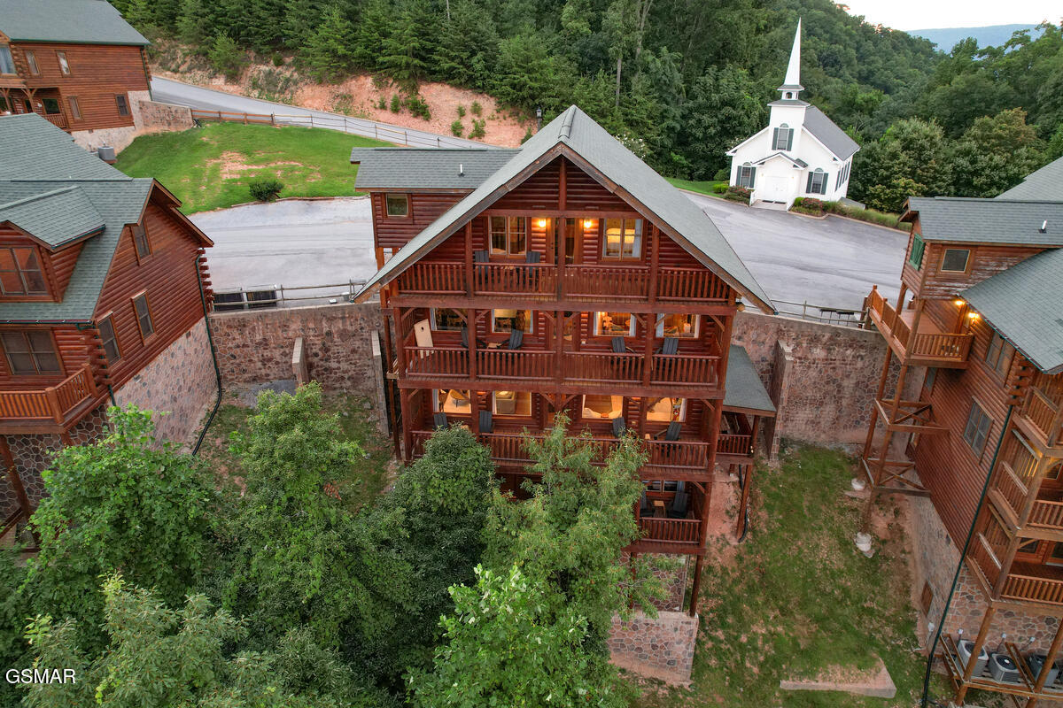 3028 Hickory Lodge Drive Drive