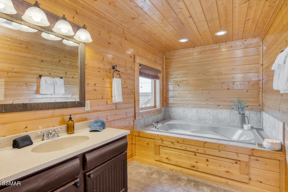 3028 Hickory Lodge Drive Drive