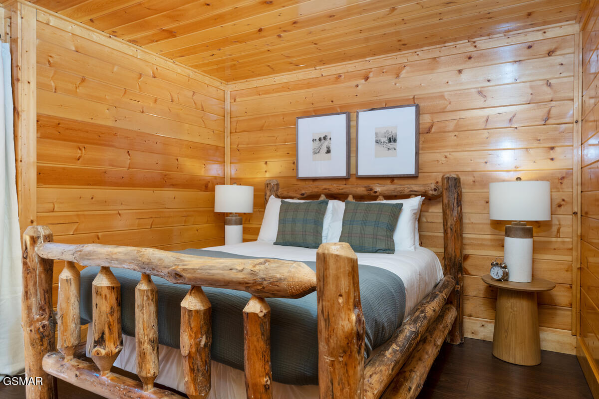 3028 Hickory Lodge Drive Drive