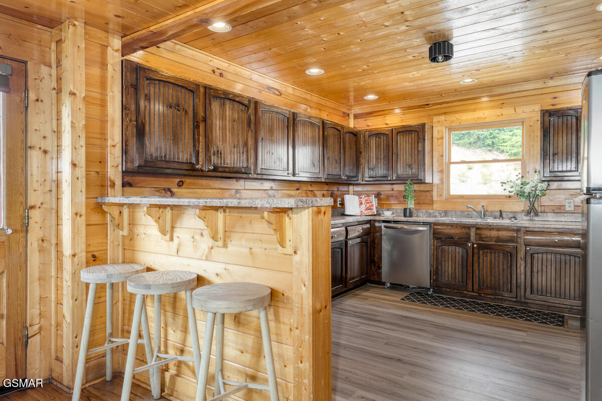 3028 Hickory Lodge Drive Drive