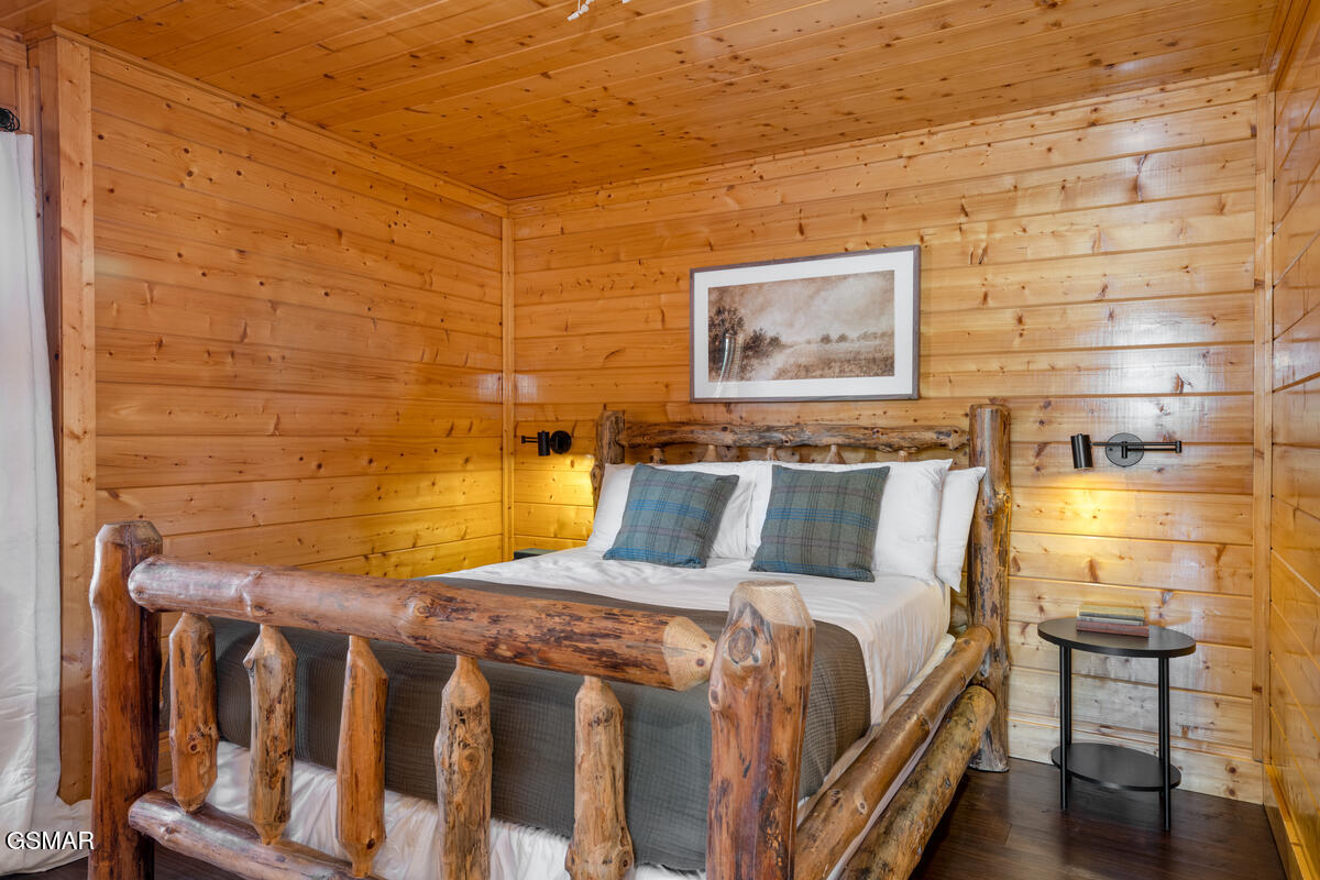 3028 Hickory Lodge Drive Drive