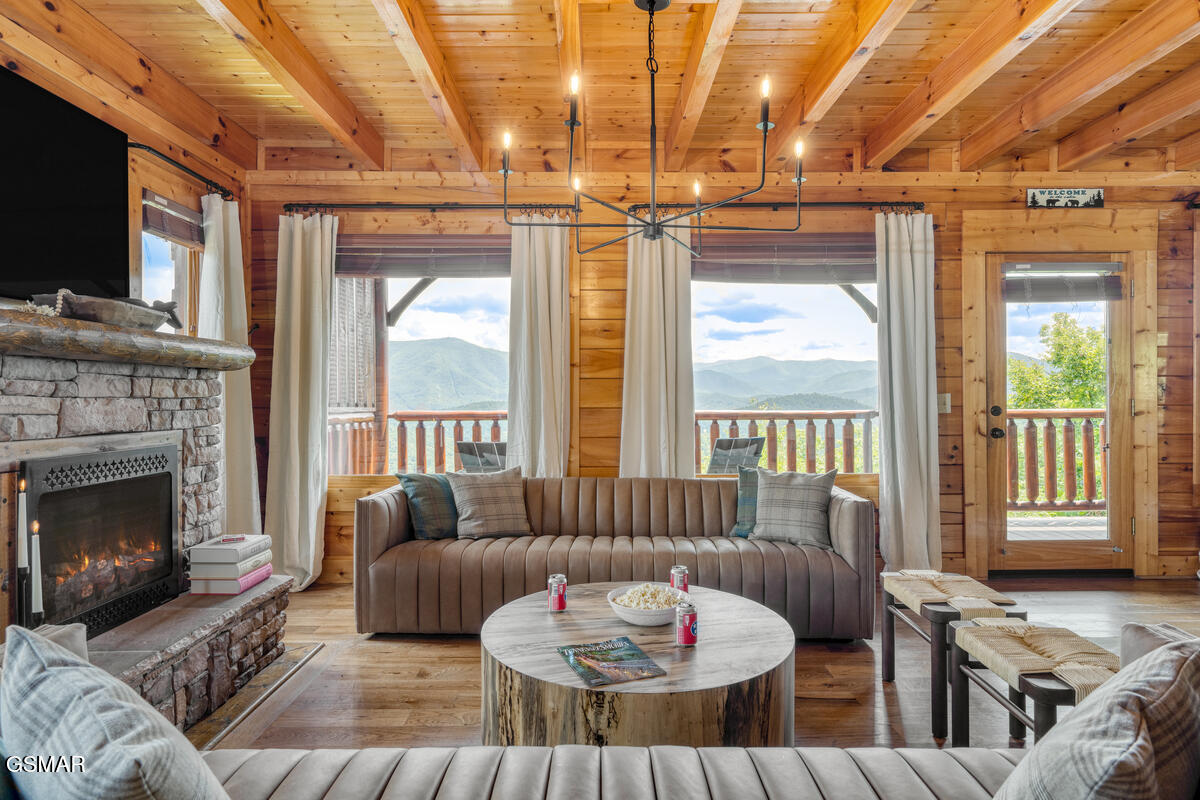 3028 Hickory Lodge Drive Drive