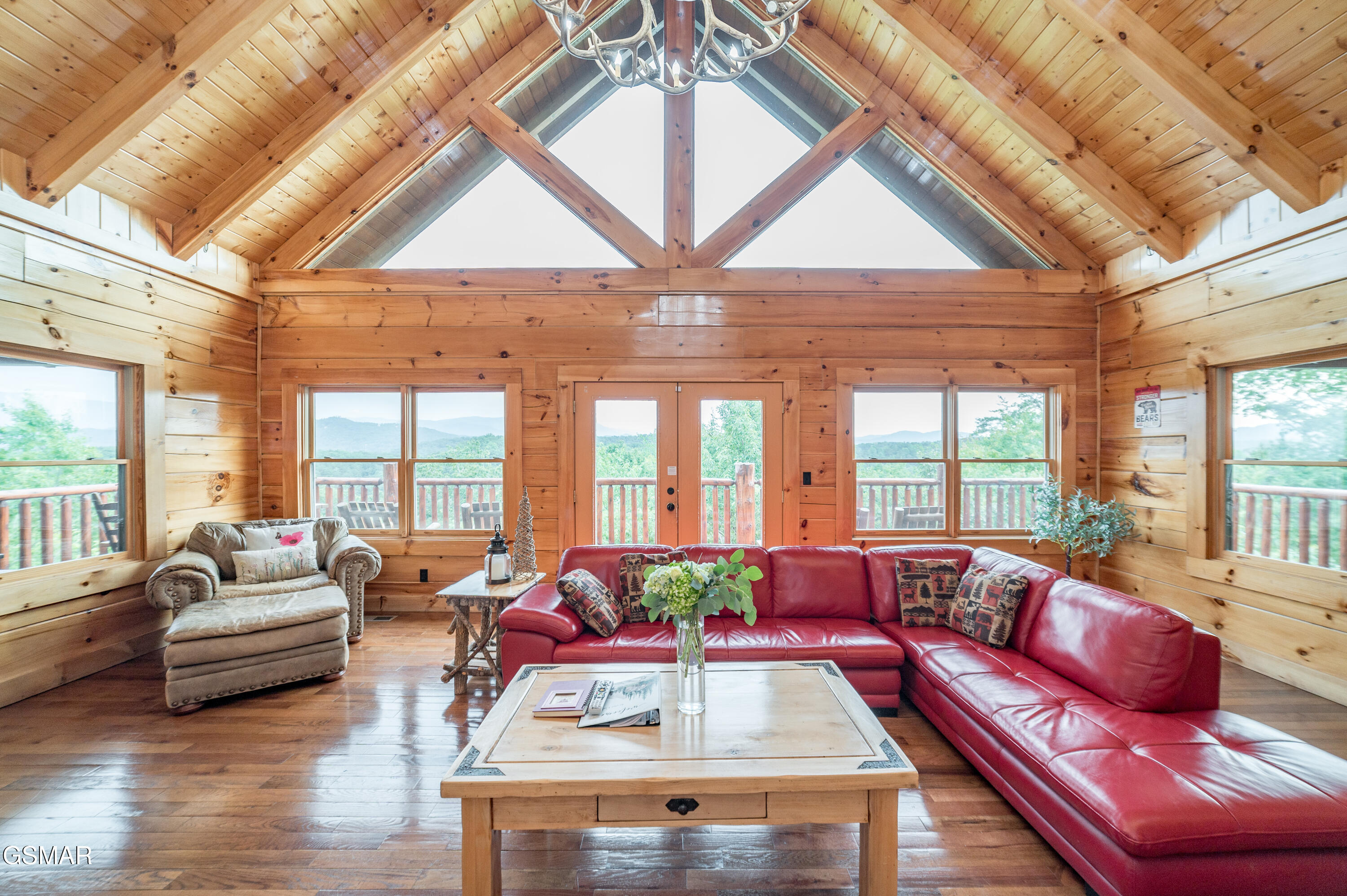 1119 N Trail Drive Drive