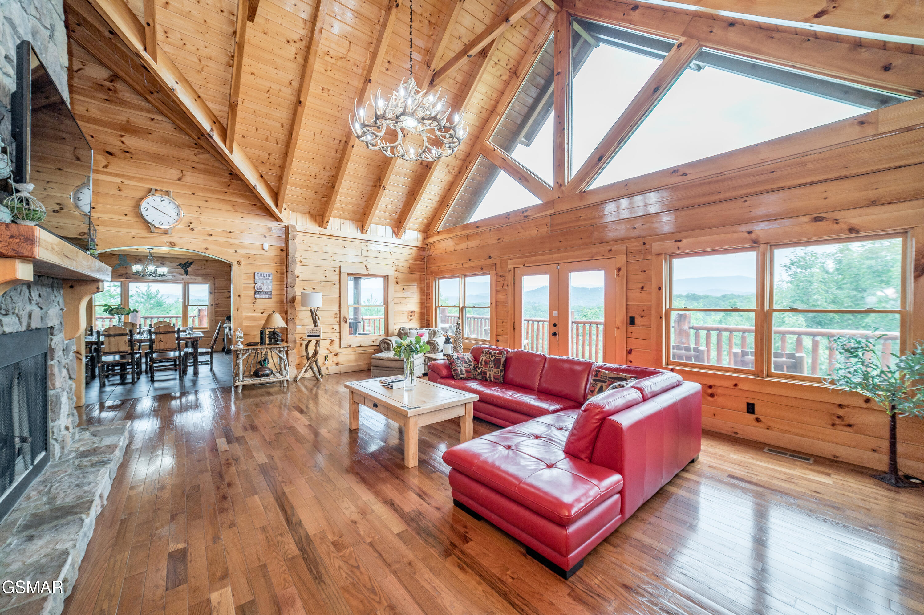 1119 N Trail Drive Drive