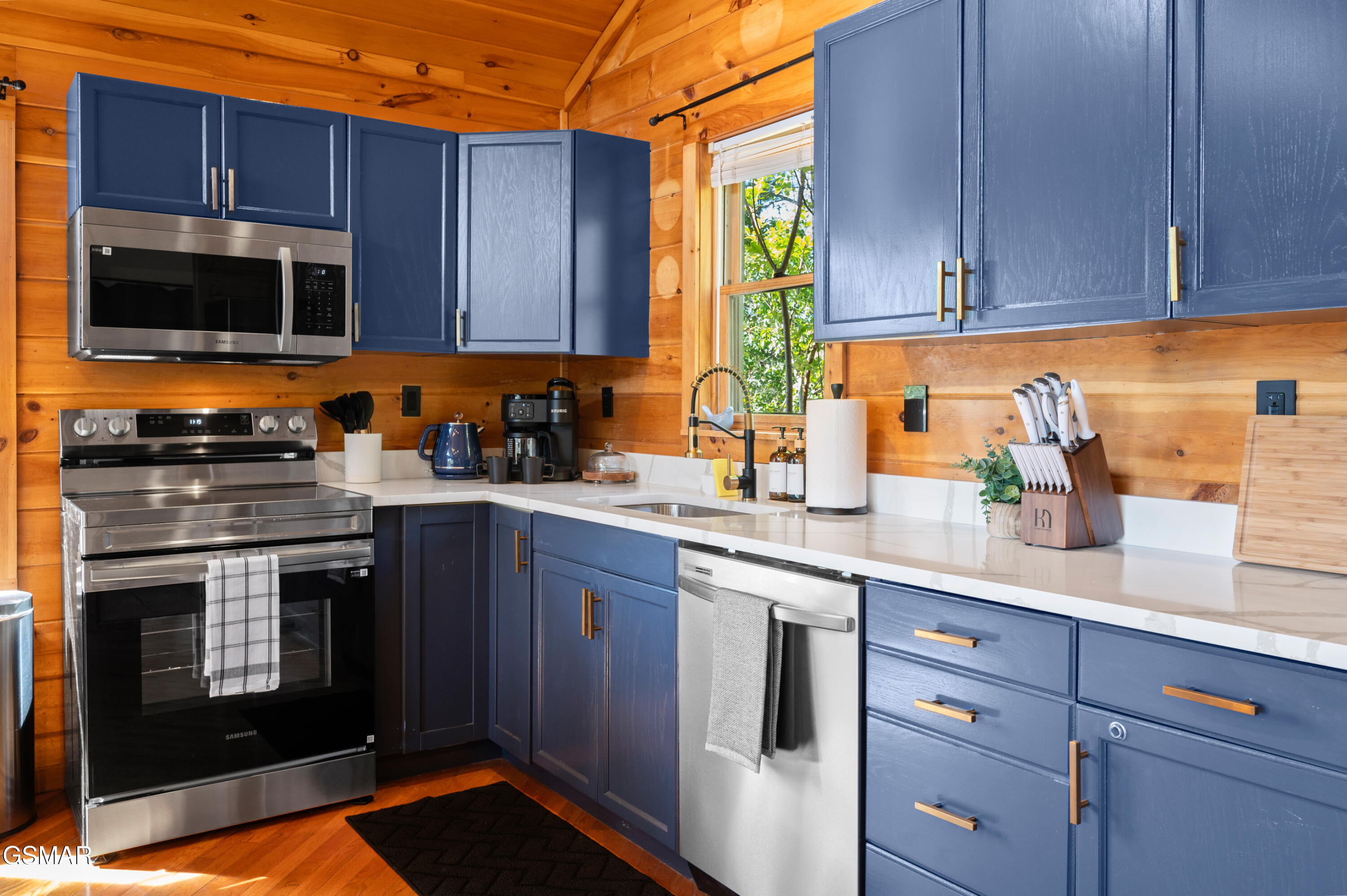 2526 Raccoon Hollow Way Way