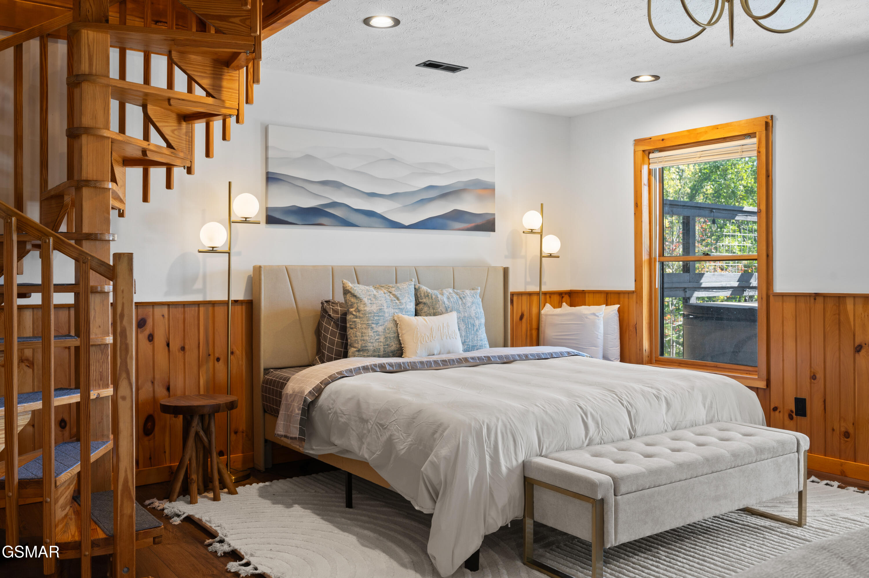 2526 Raccoon Hollow Way Way