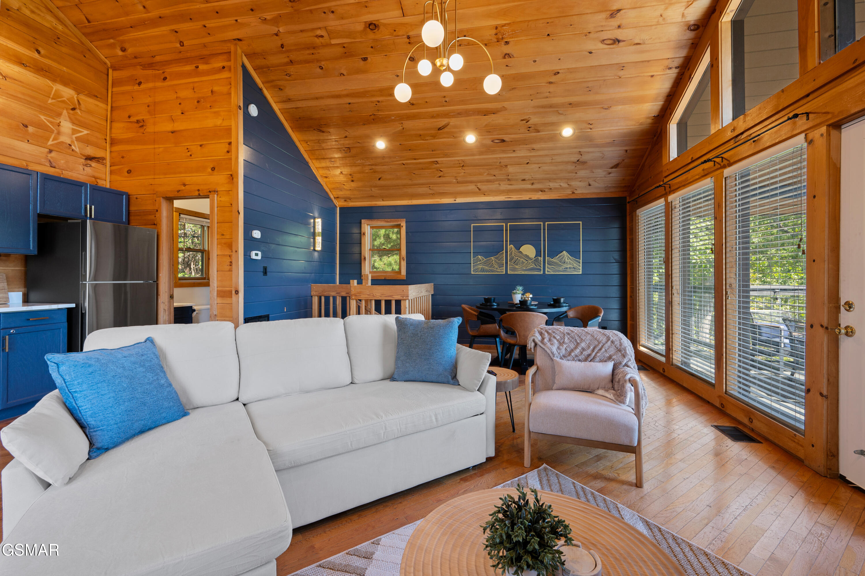 2526 Raccoon Hollow Way Way