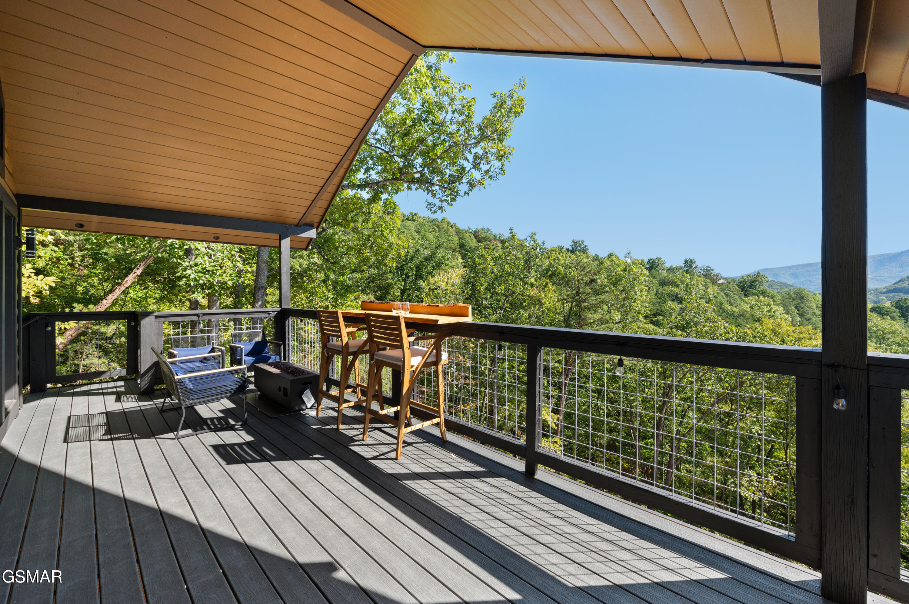 2526 Raccoon Hollow Way Way