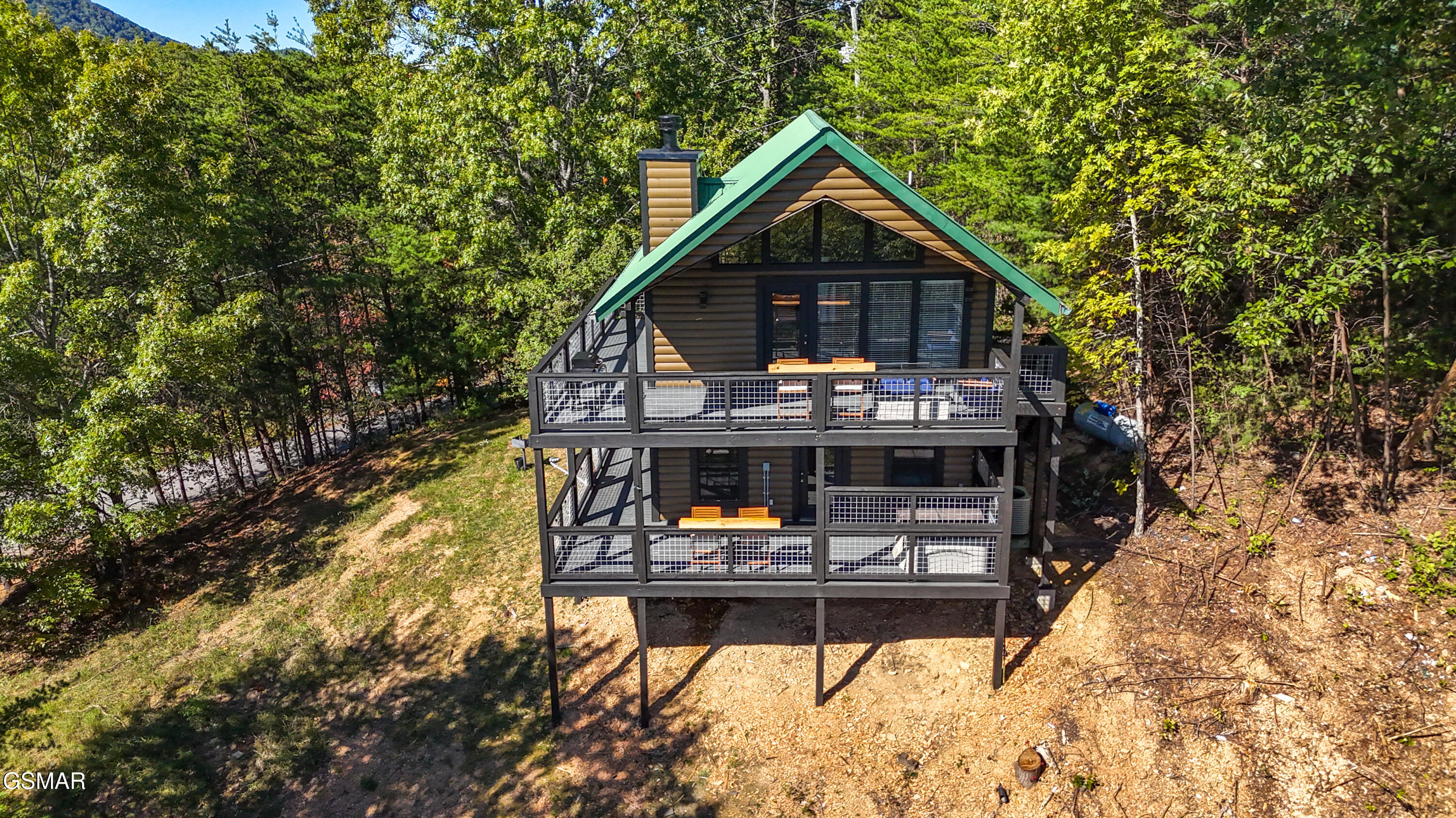 2526 Raccoon Hollow Way Way