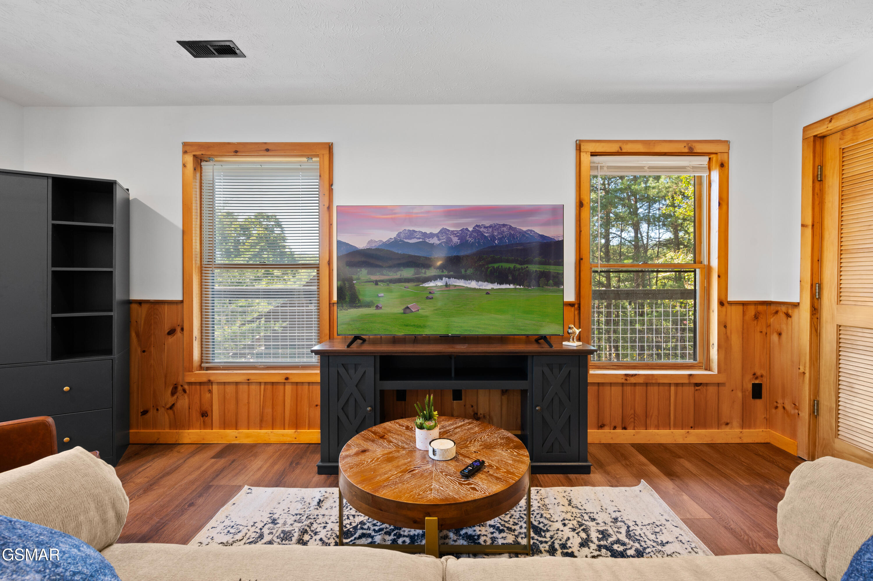 2526 Raccoon Hollow Way Way