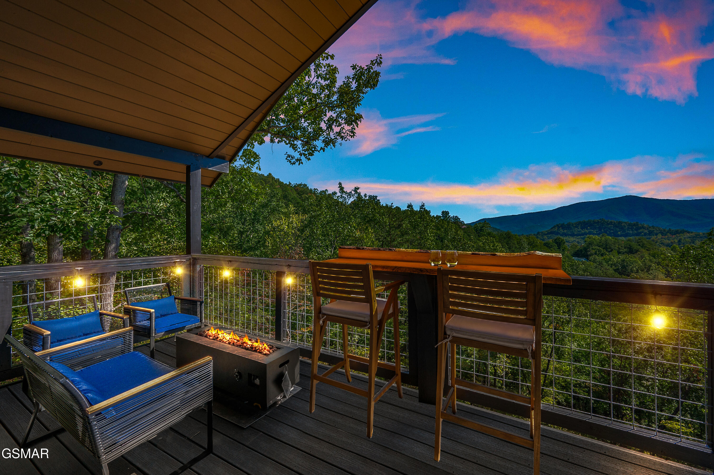 2526 Raccoon Hollow Way Way