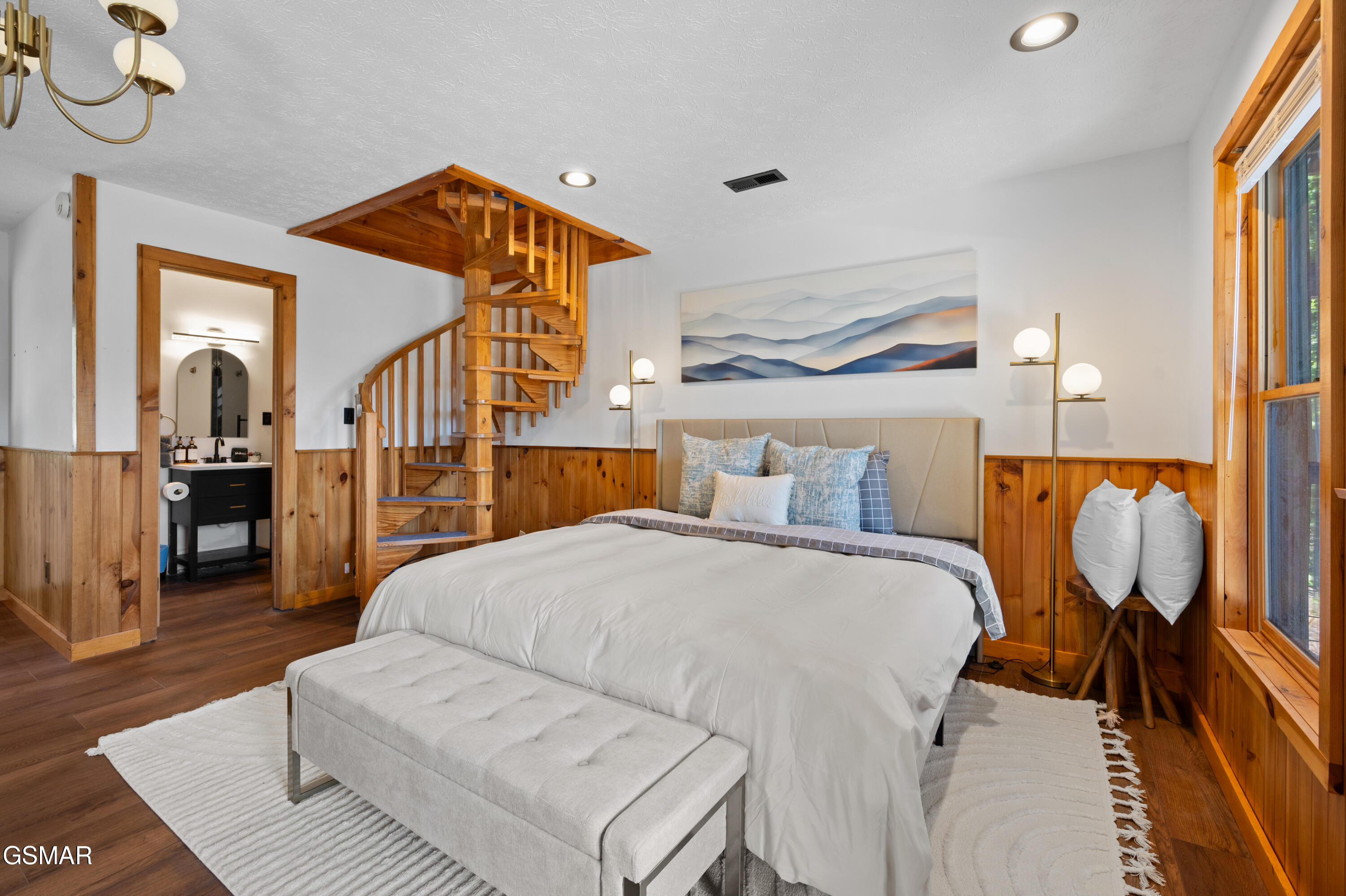 2526 Raccoon Hollow Way Way