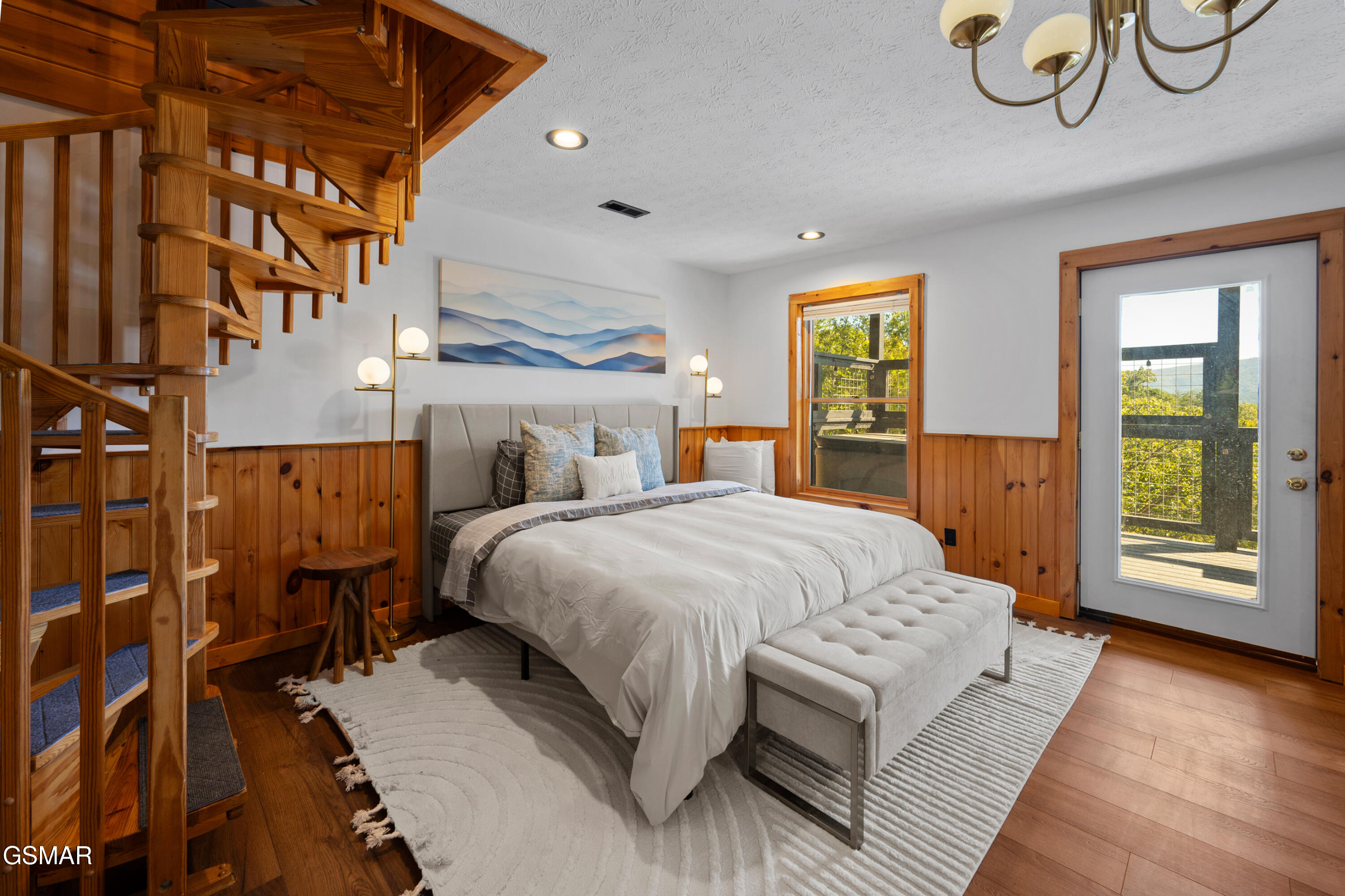 2526 Raccoon Hollow Way Way