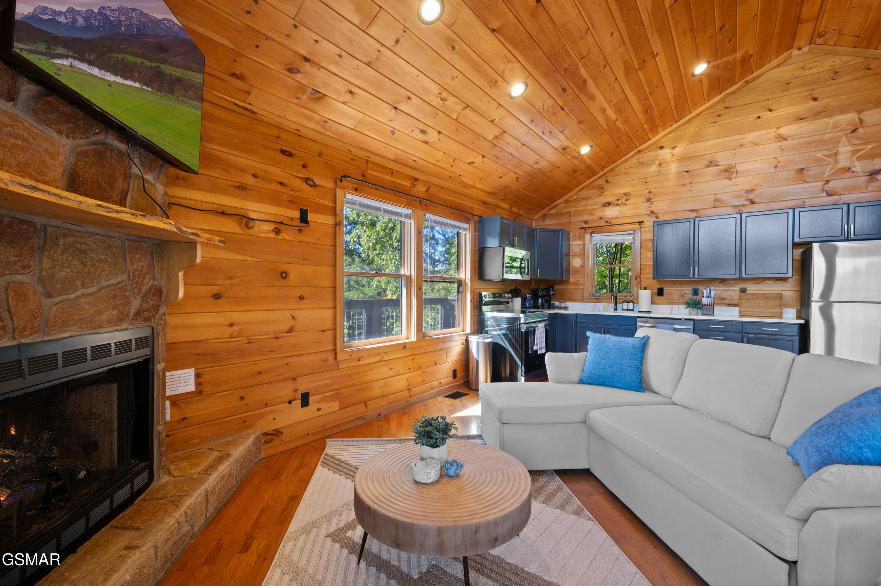 2526 Raccoon Hollow Way Way