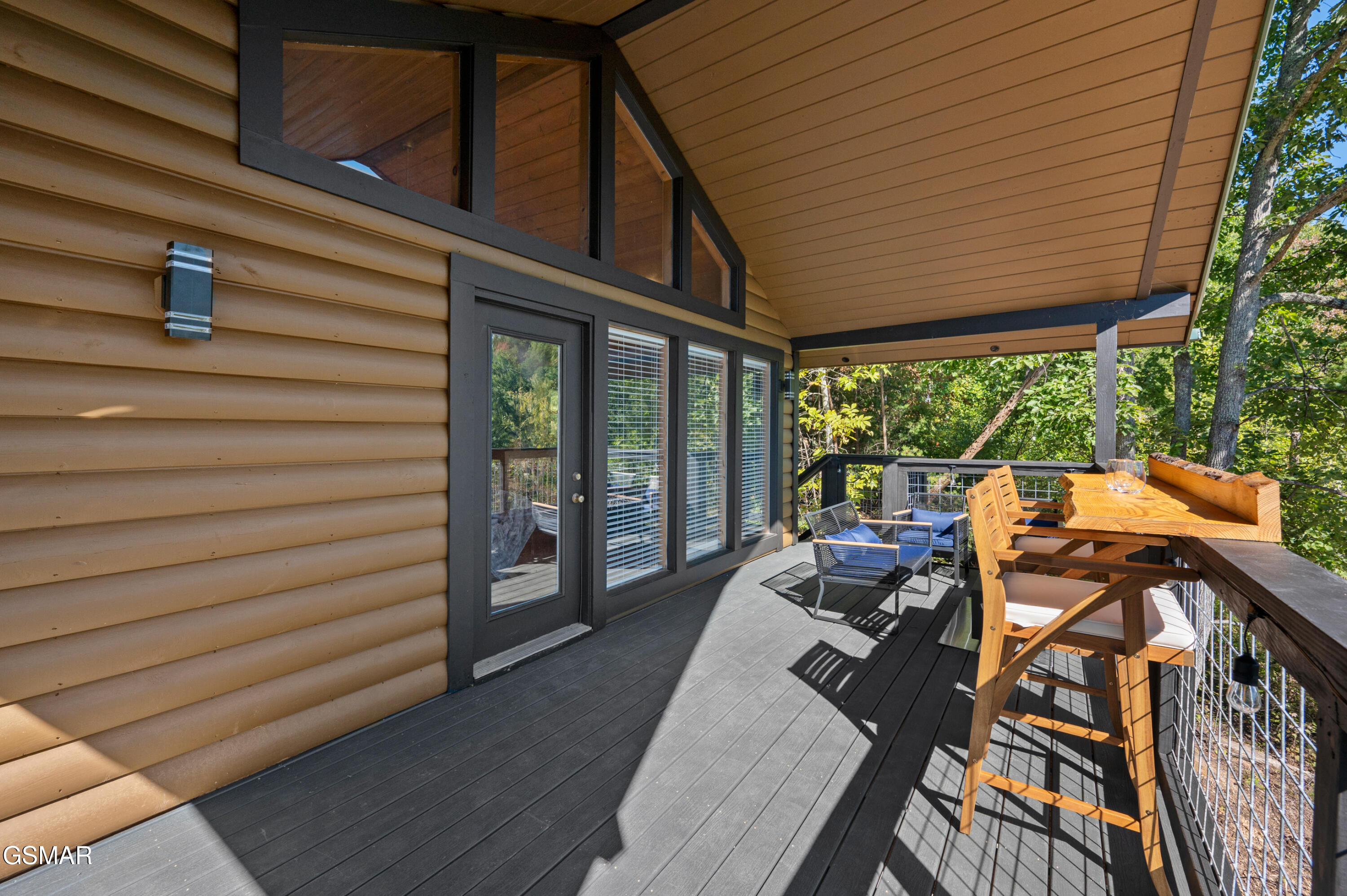 2526 Raccoon Hollow Way Way