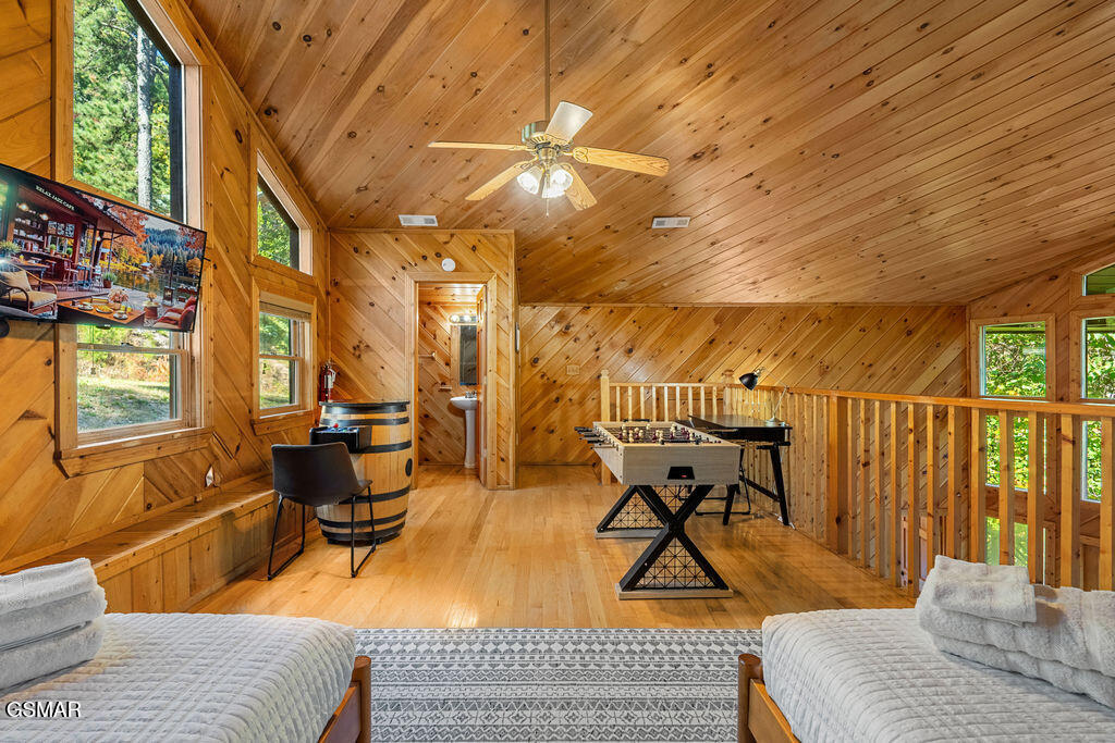 2732 Pine Crest Lane Lane