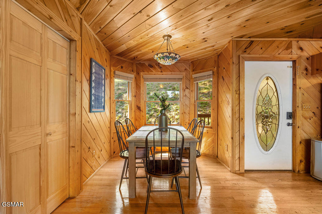 2732 Pine Crest Lane Lane