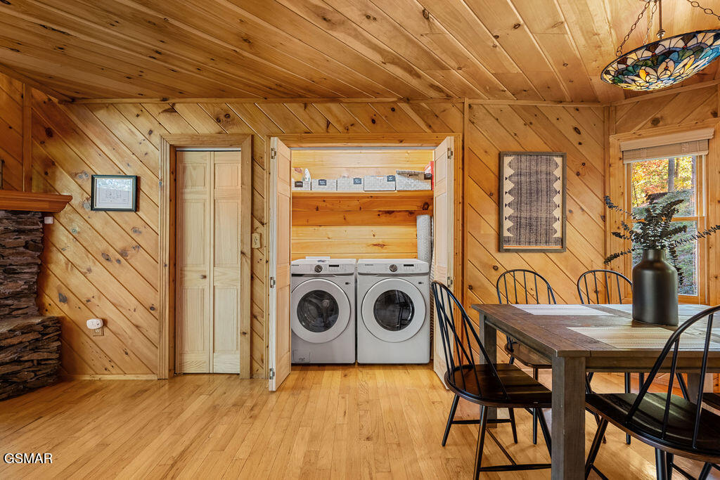 2732 Pine Crest Lane Lane