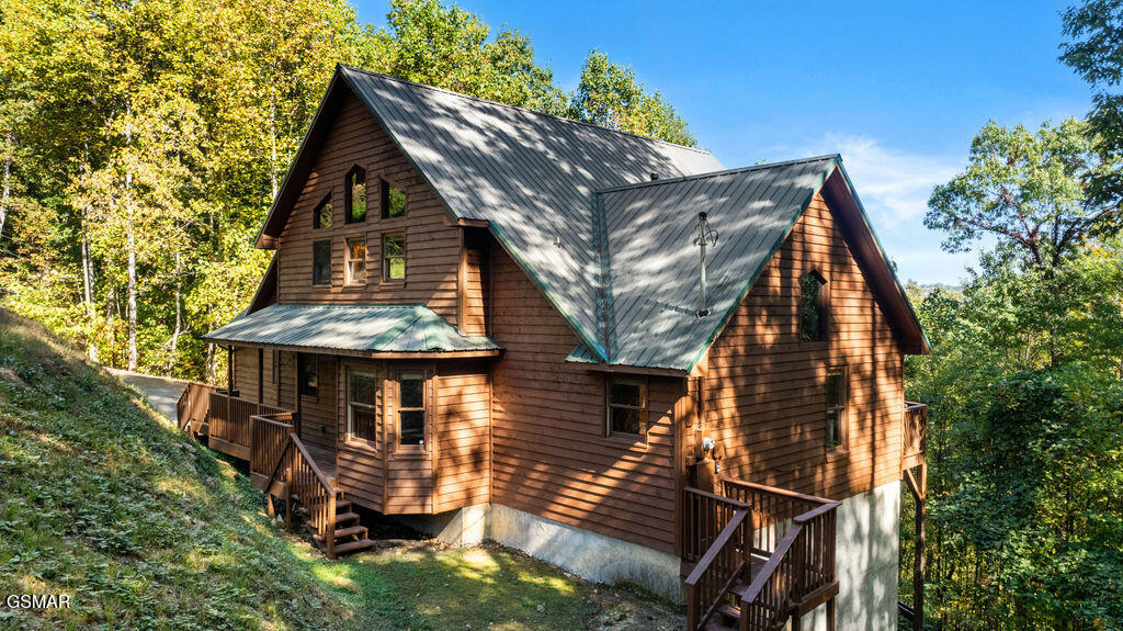 2732 Pine Crest Lane Lane