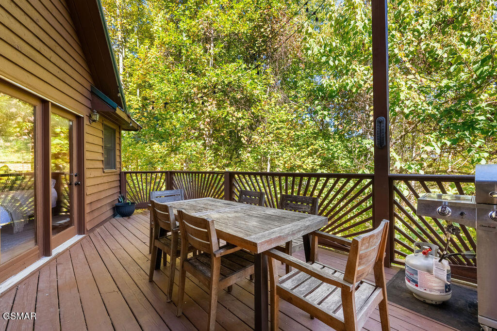 2732 Pine Crest Lane Lane