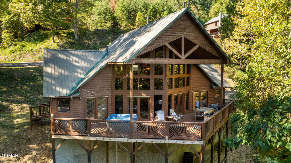 2732 Pine Crest Lane Lane