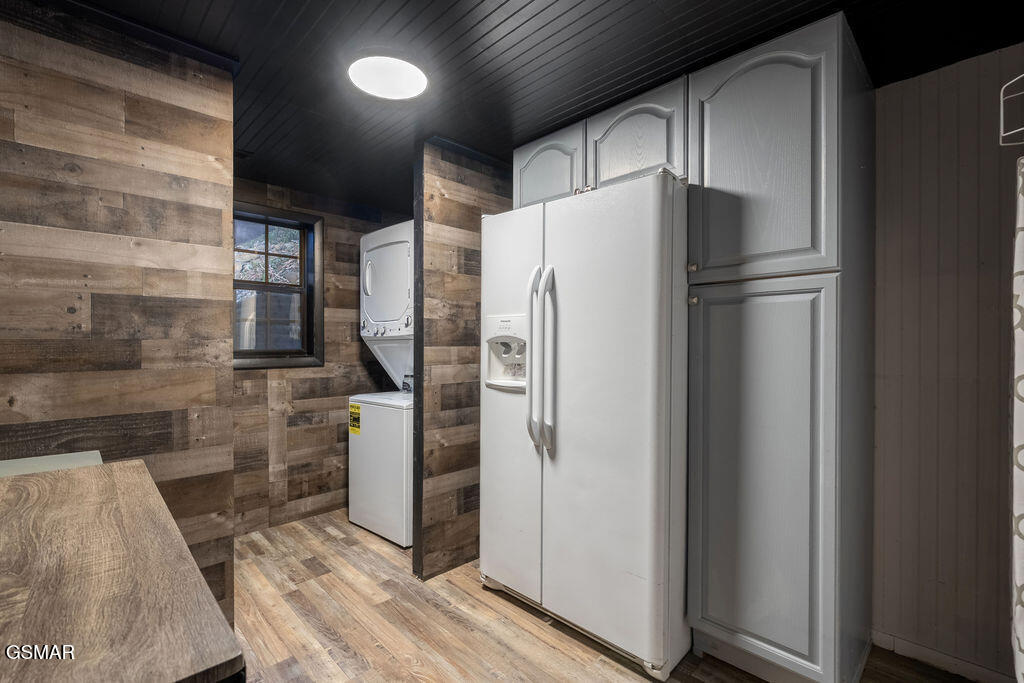 1043 Ski Mountain Road Road