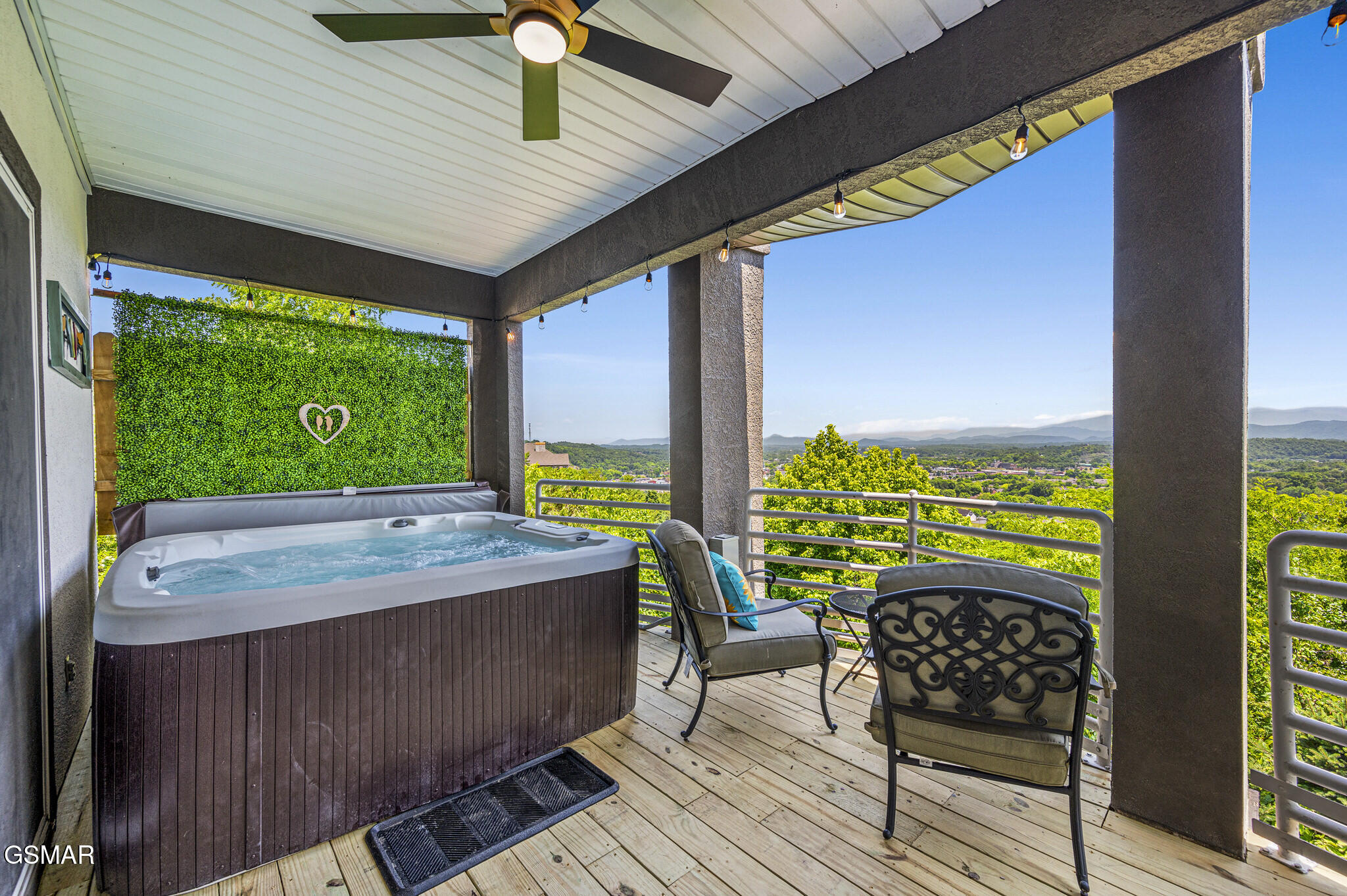 450 Maggie Mack Lane