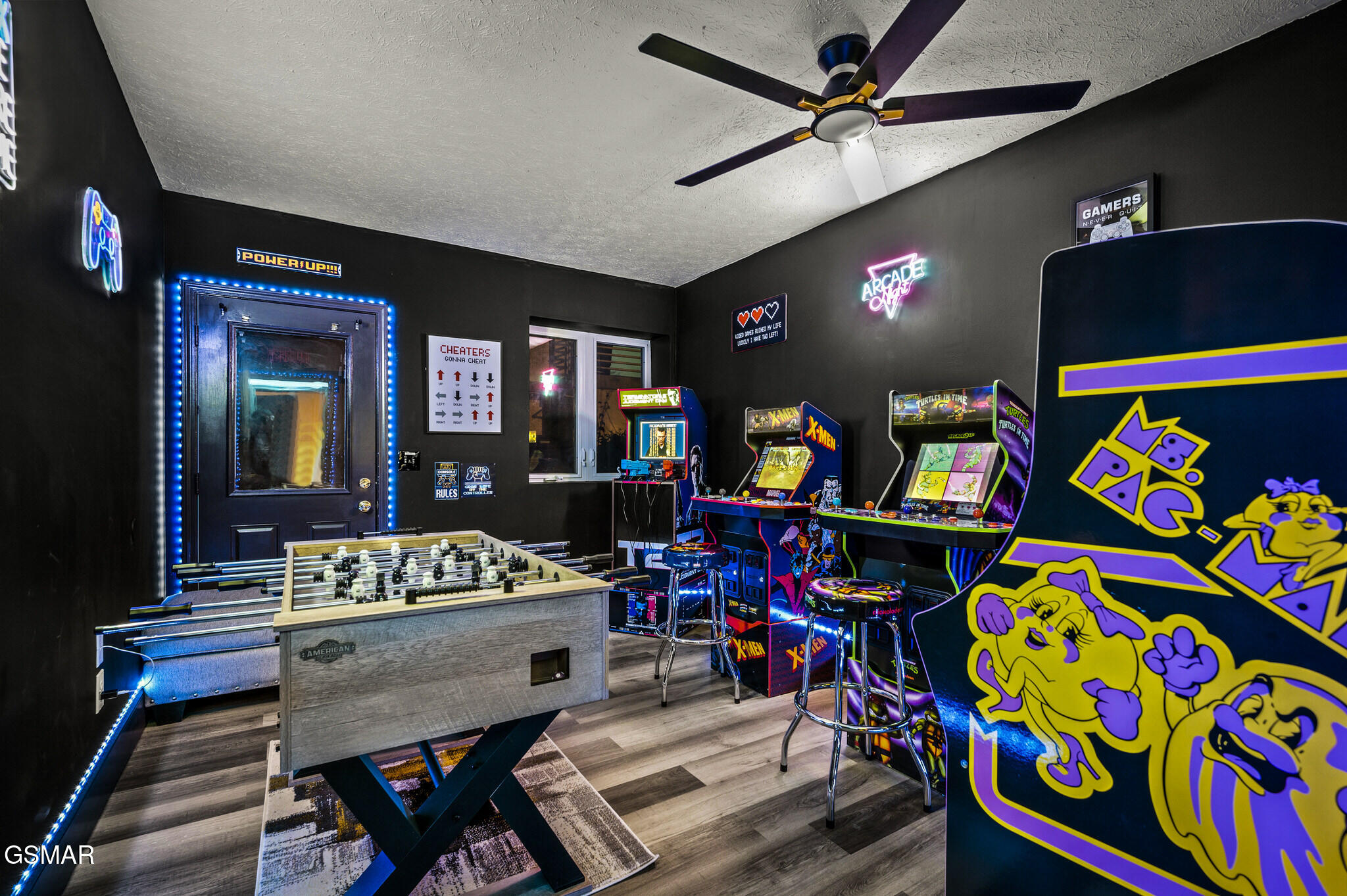 450 Maggie Mack Lane