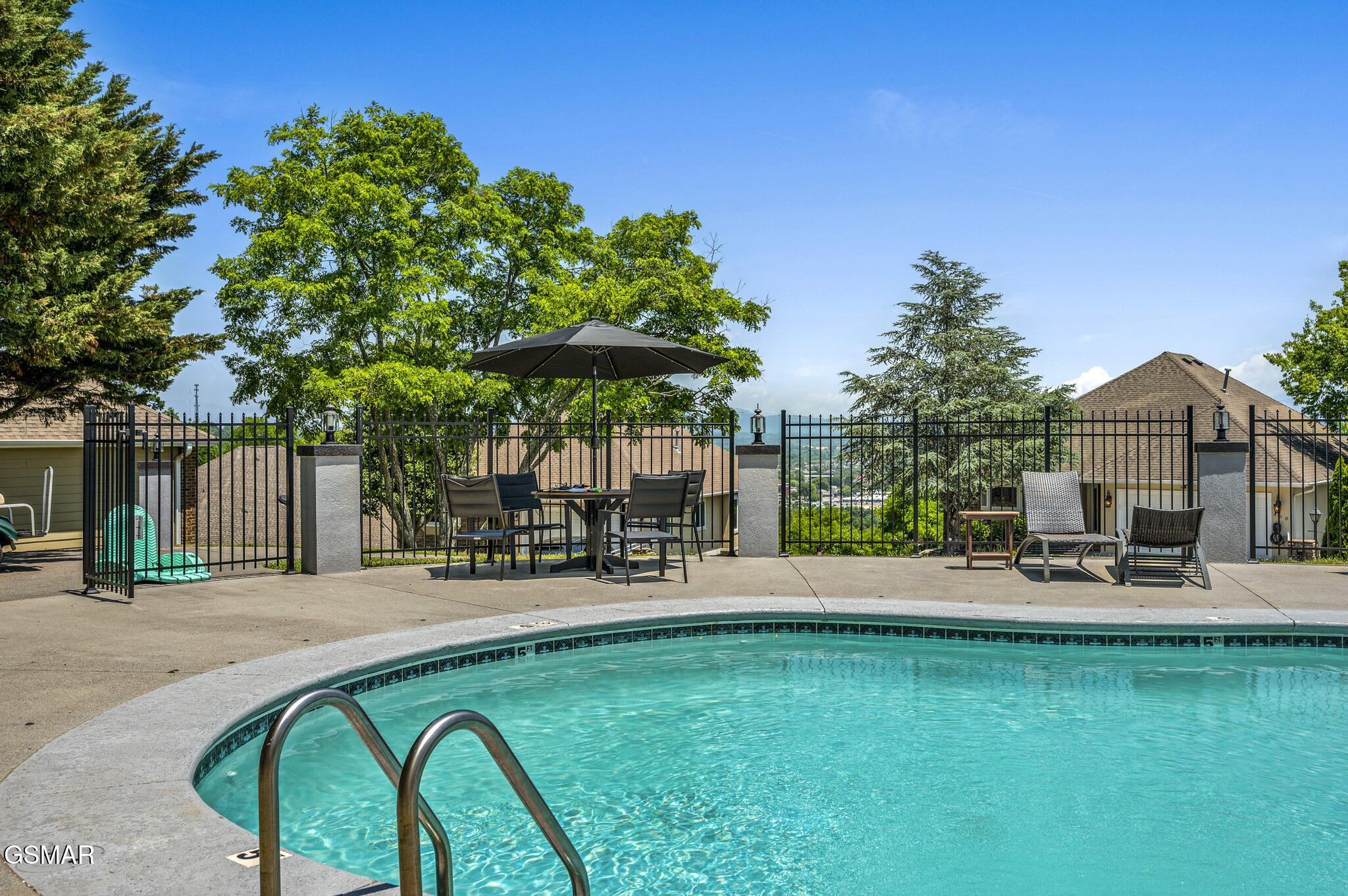 450 Maggie Mack Lane