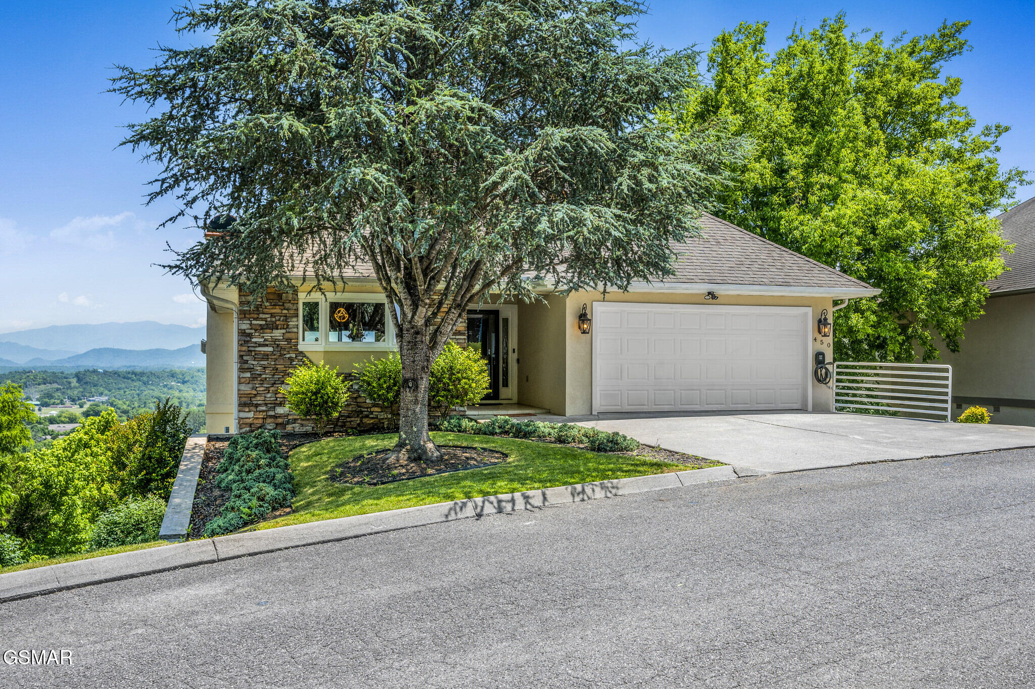 450 Maggie Mack Lane