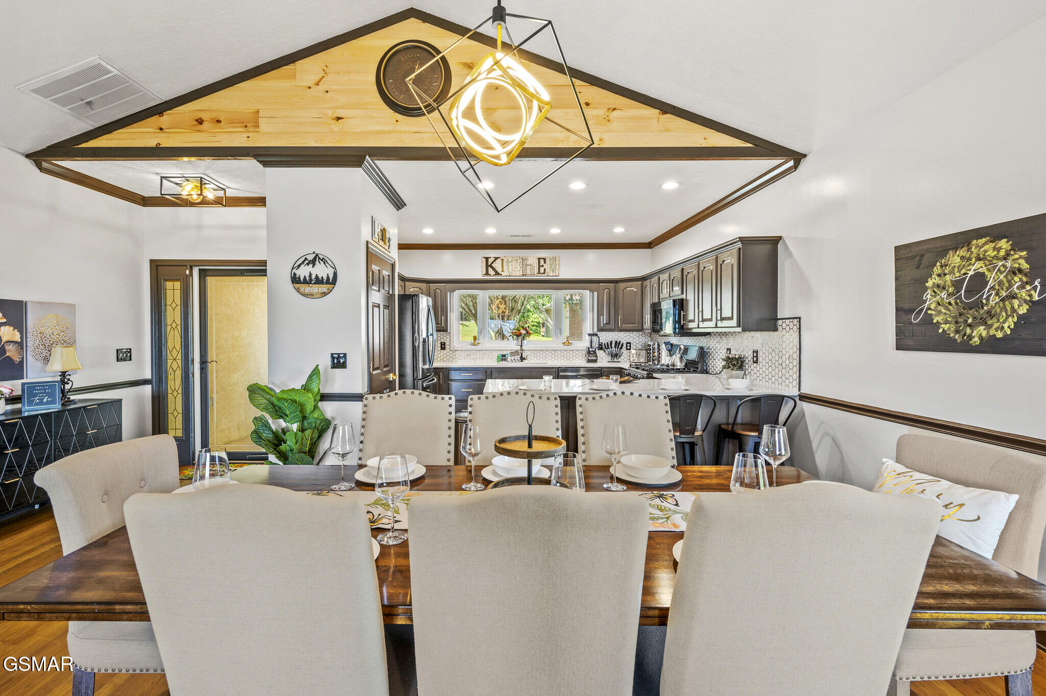 450 Maggie Mack Lane