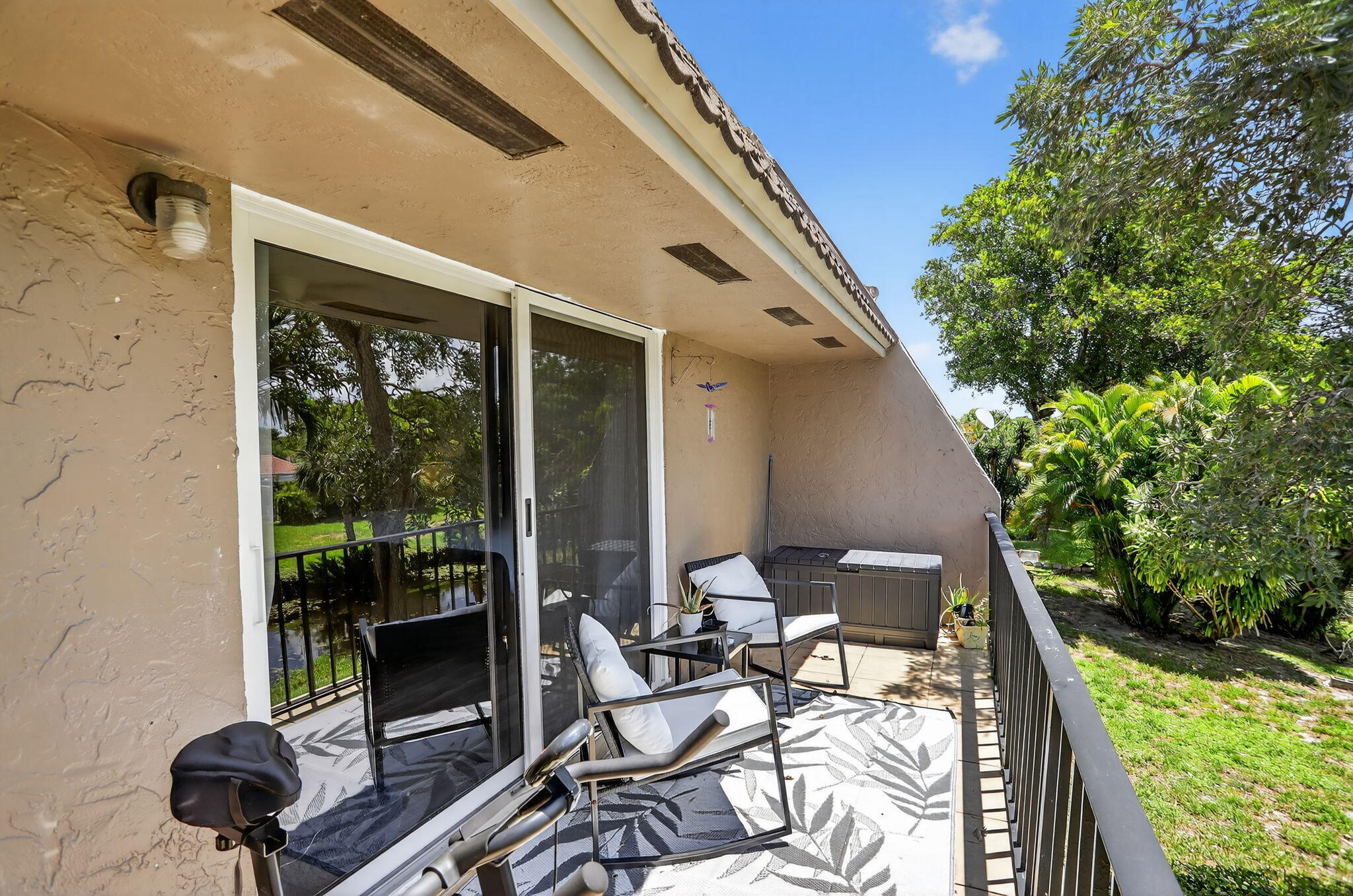 9050 NW 28th St 123