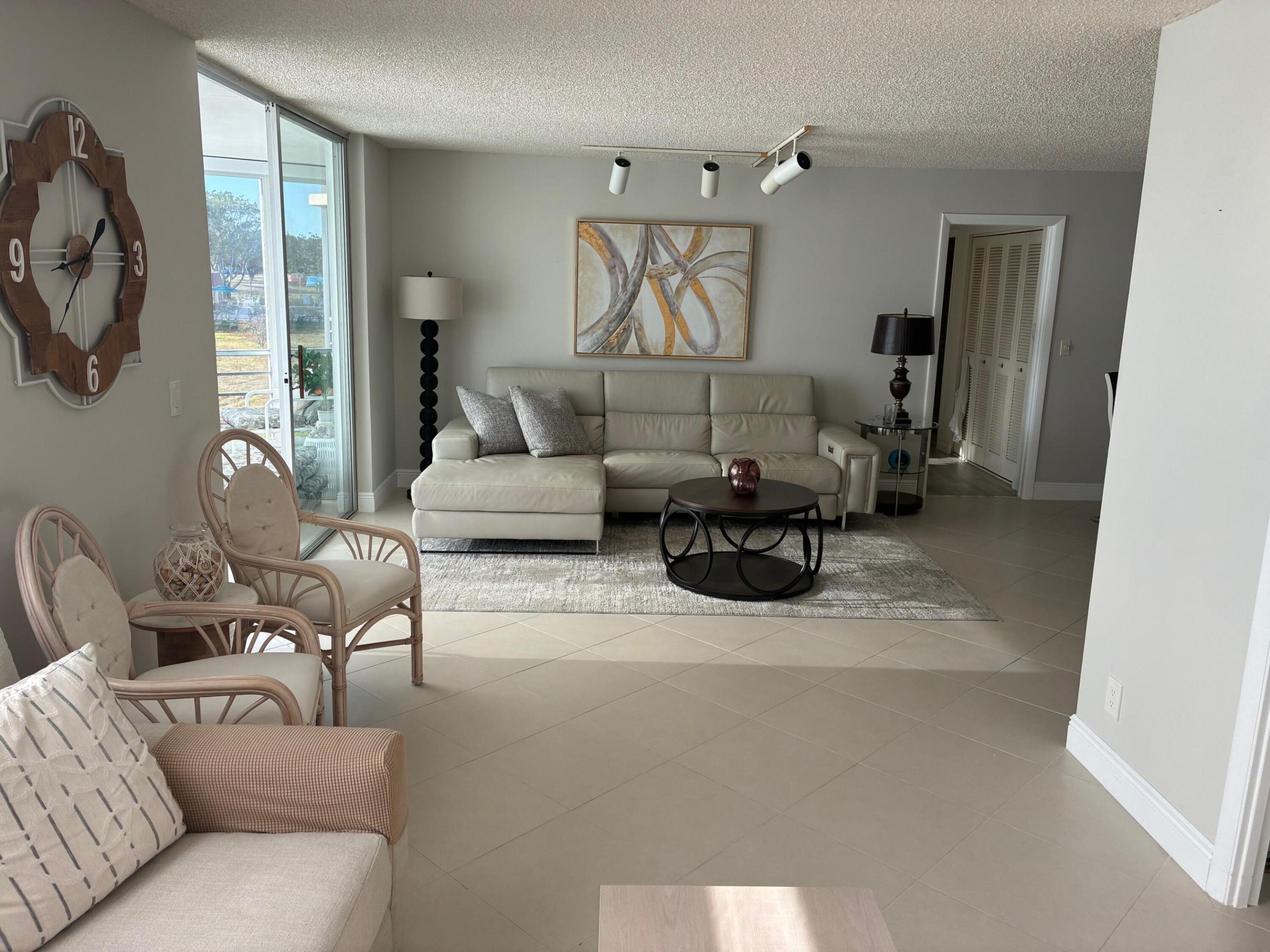 6200 NW 2nd Ave
