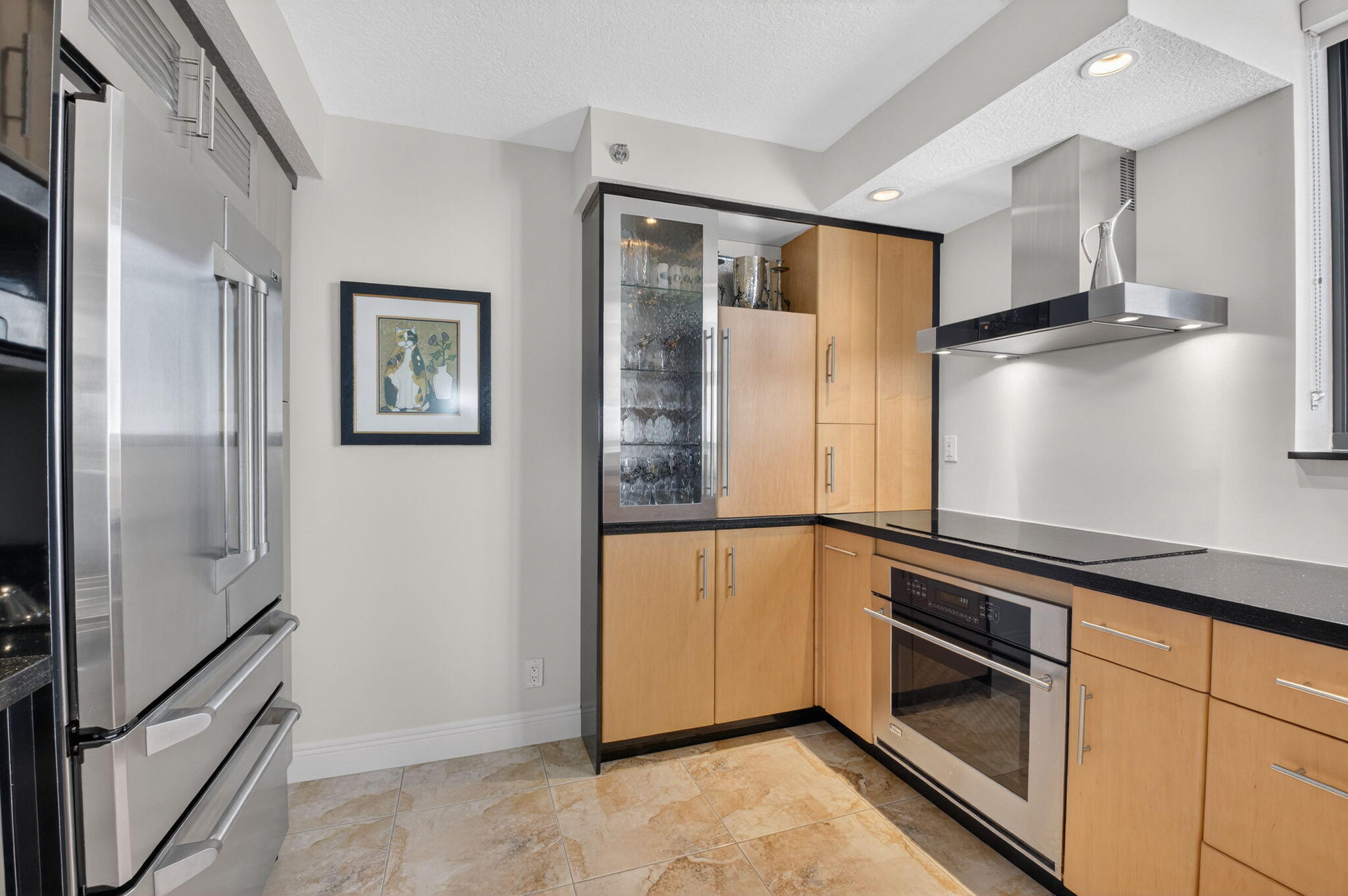 3420 S Ocean Boulevard 8z