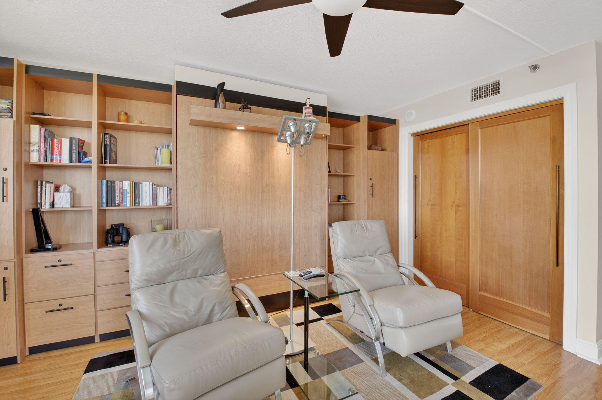 3420 S Ocean Boulevard 8z