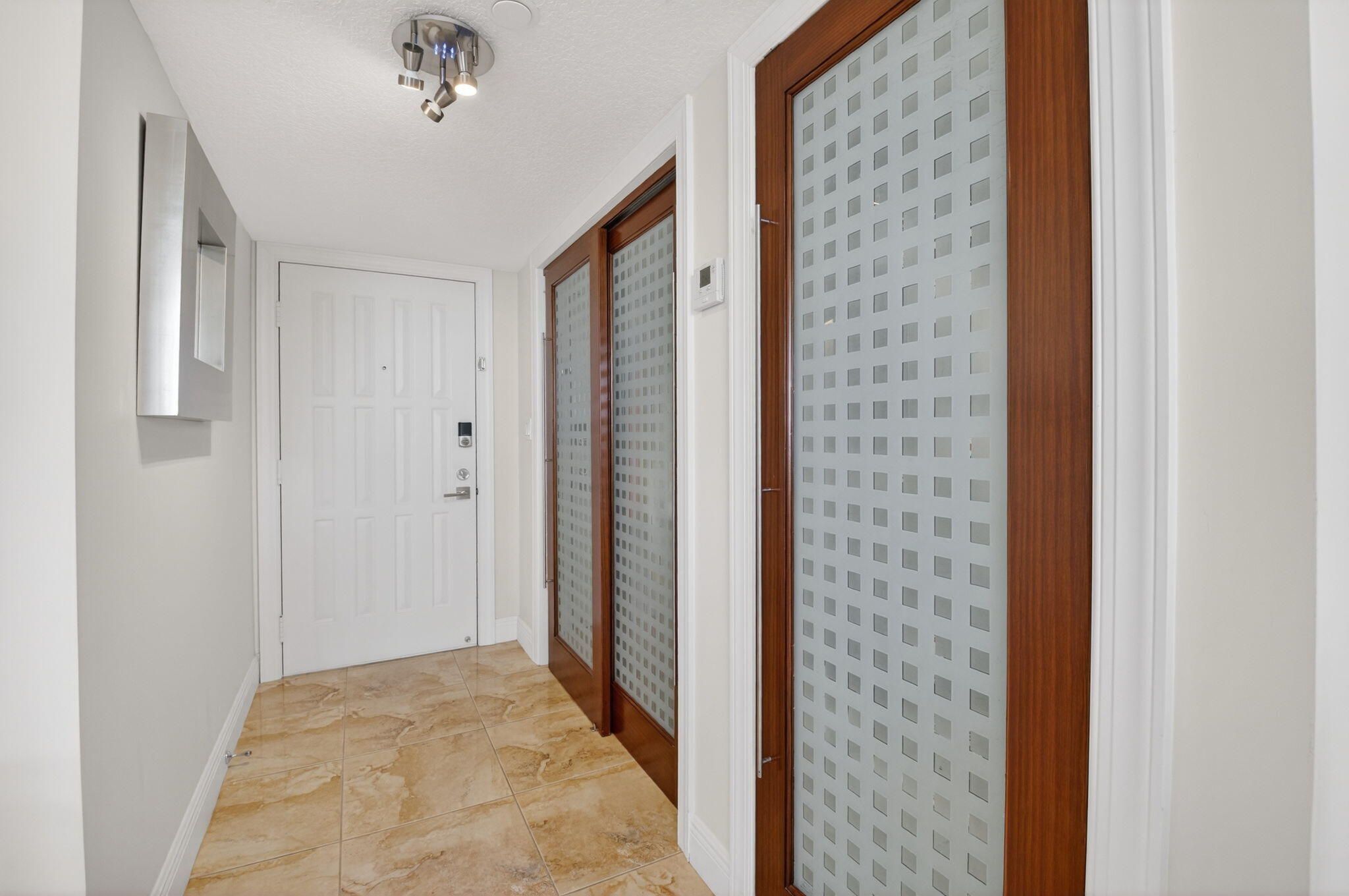 3420 S Ocean Boulevard 8z