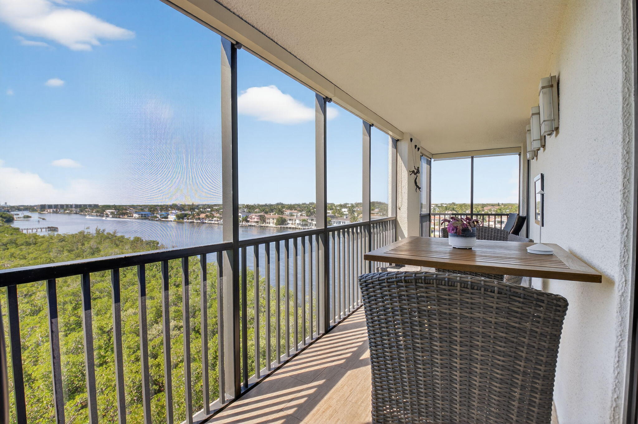 3420 S Ocean Boulevard 8z