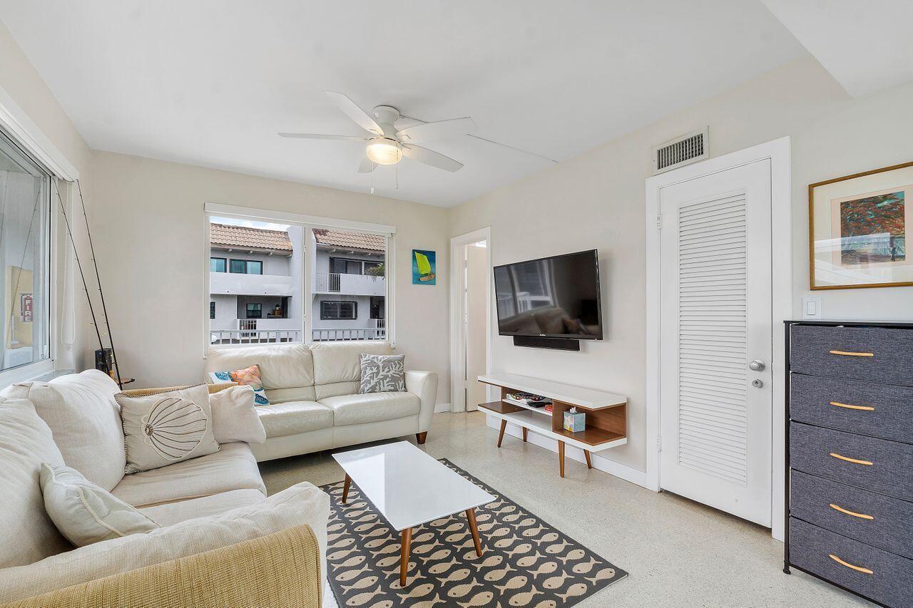 1221 Hillsboro Mile 43b