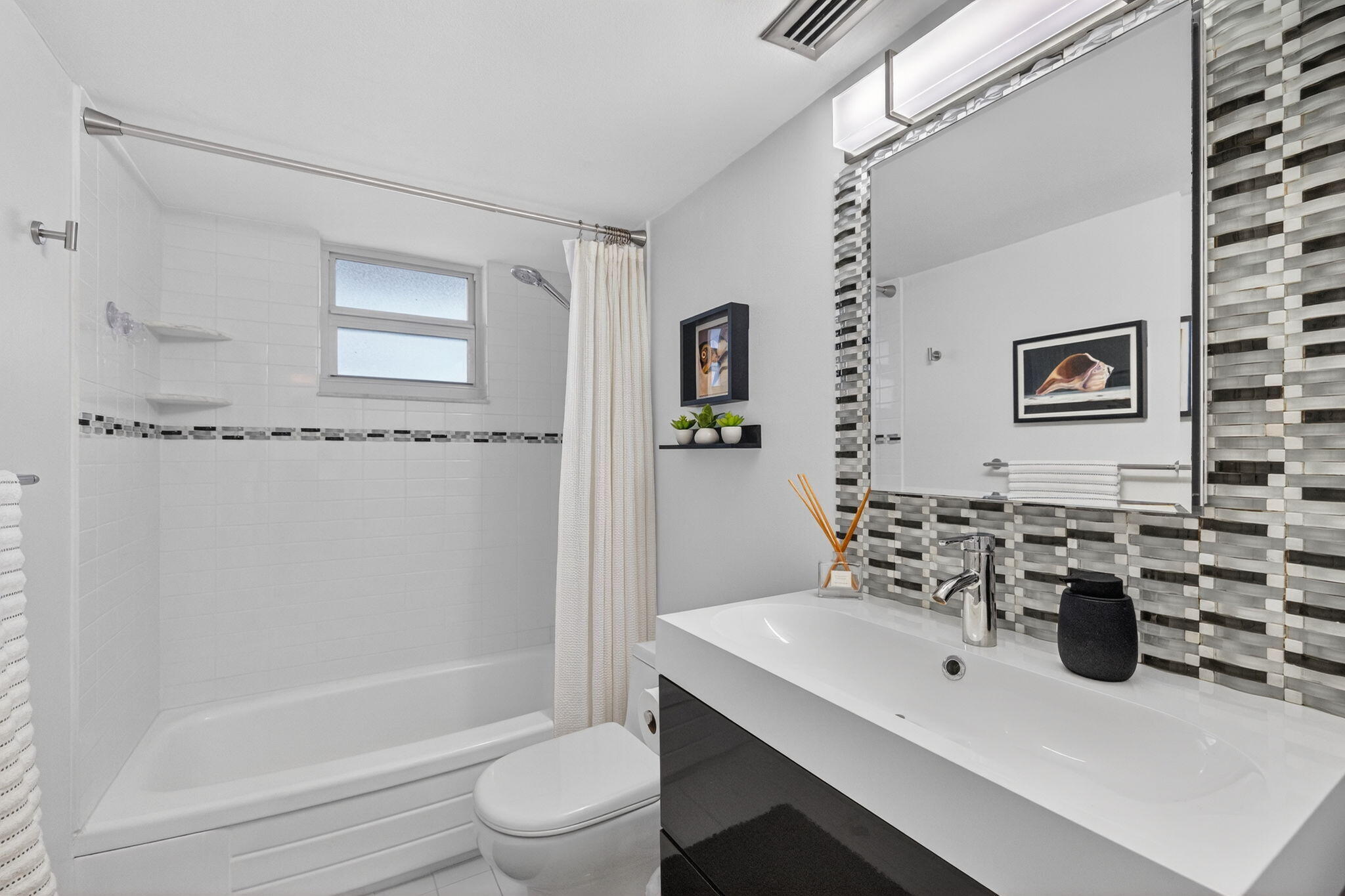 4025 N Federal Highway A226