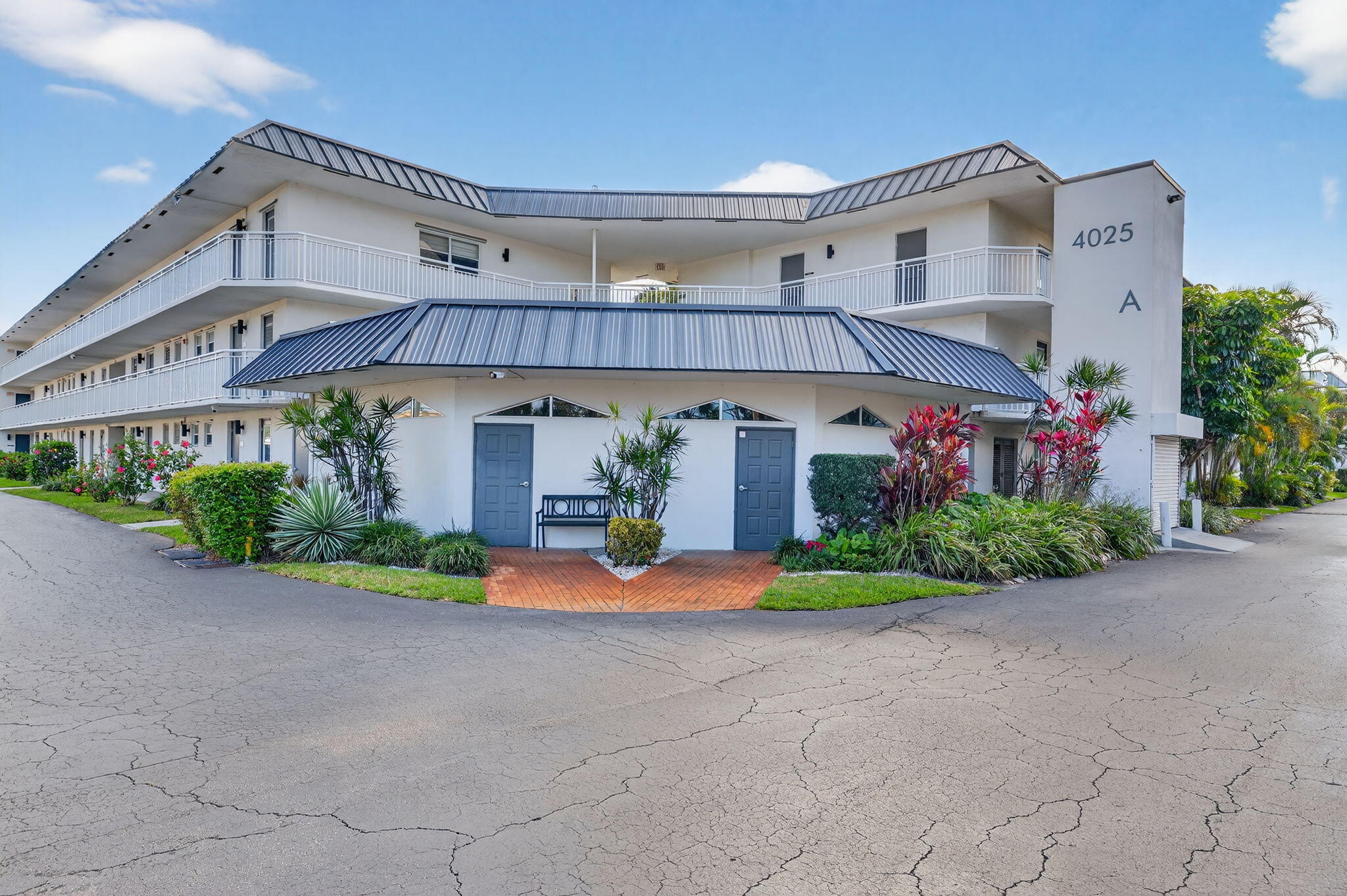 4025 N Federal Highway A226