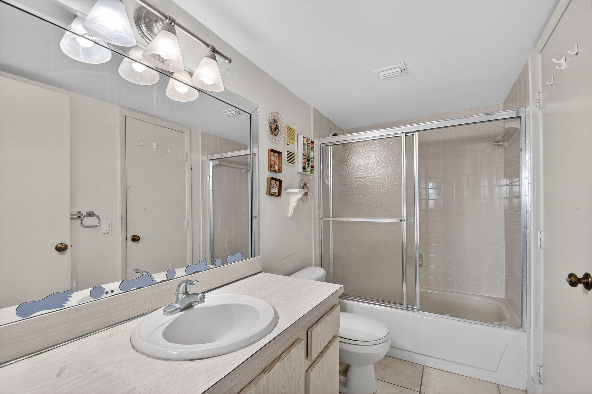 7076 Huntington Lane 503