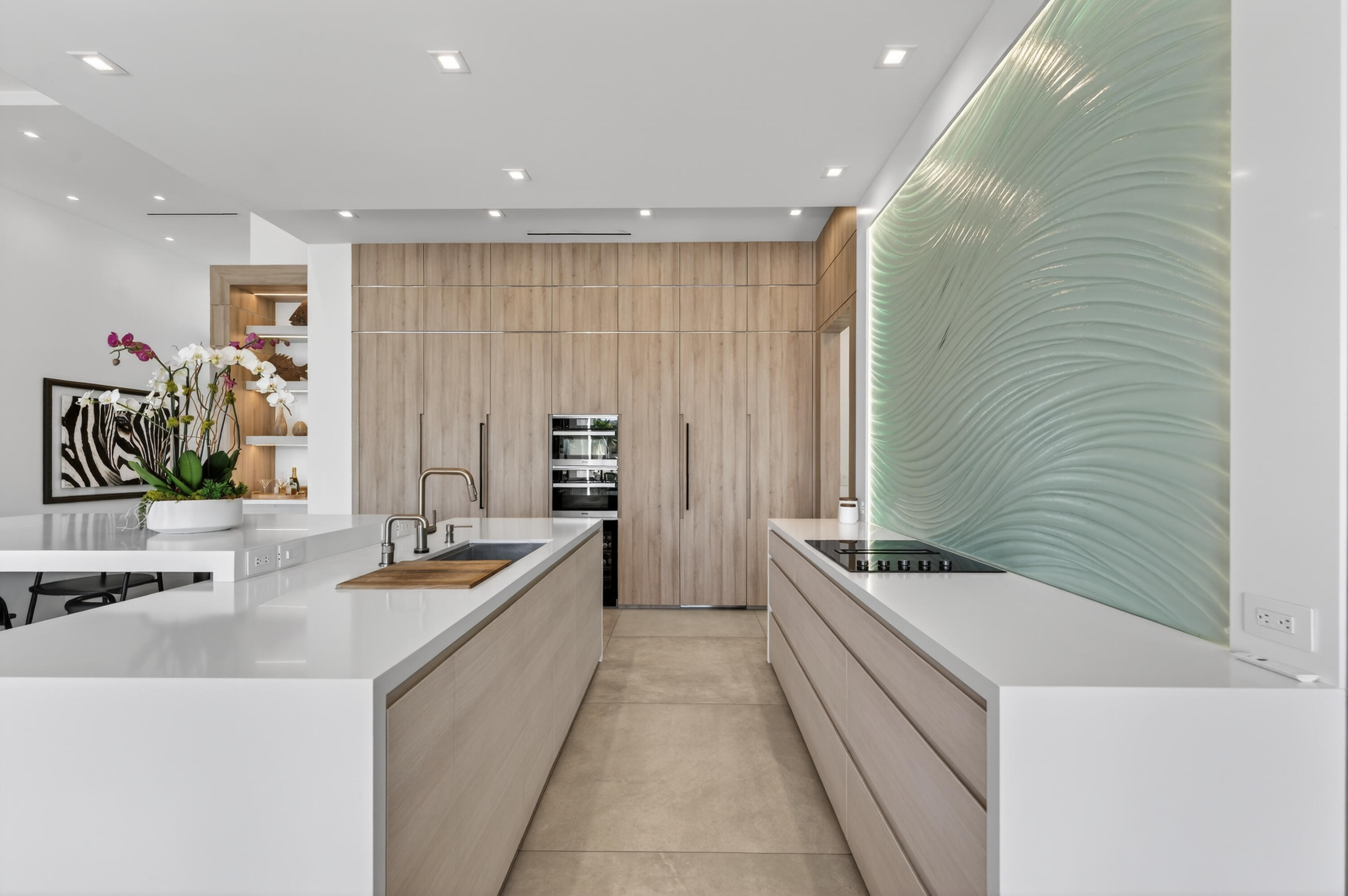 520 Golden Harbour Drive